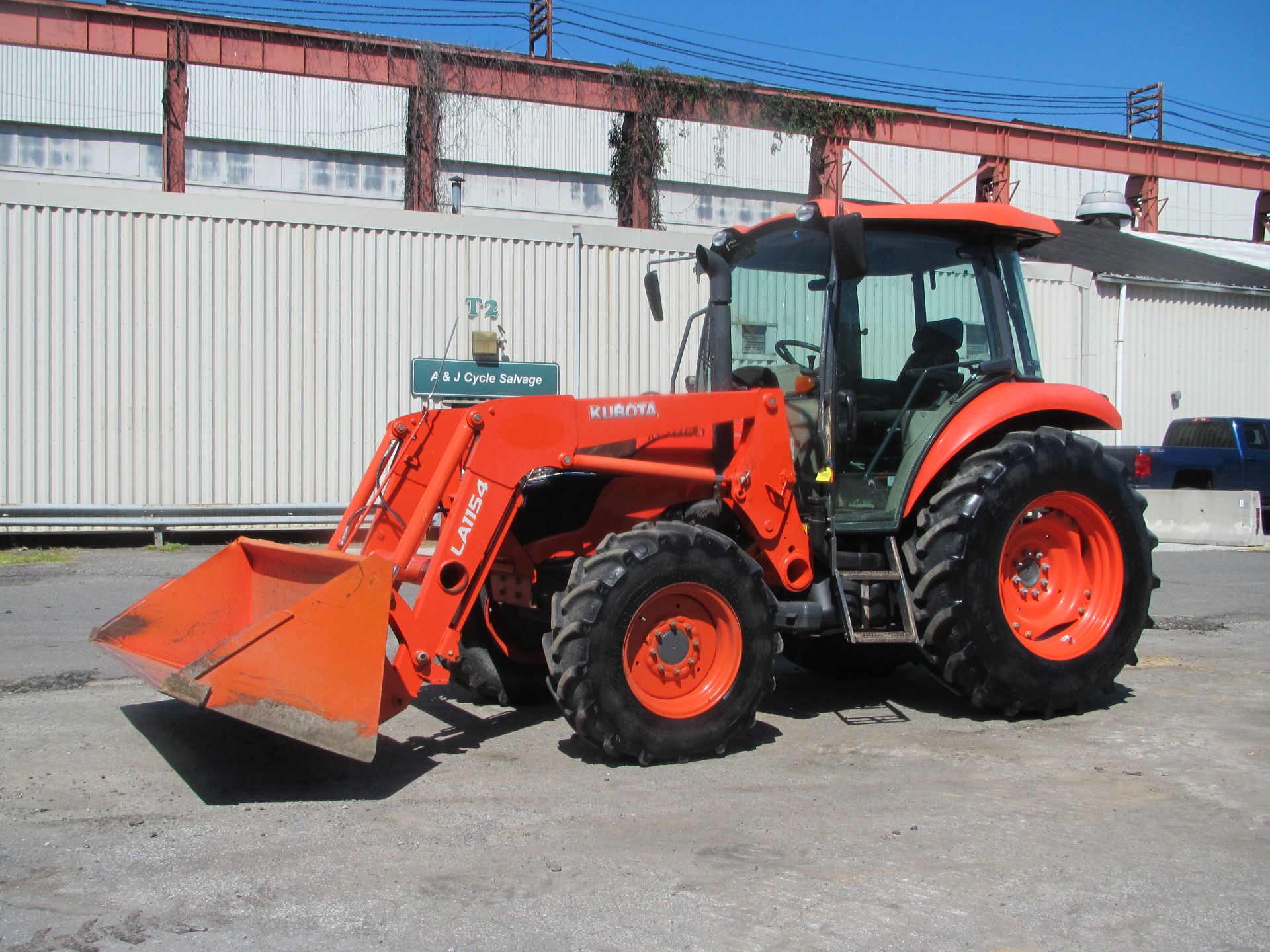 Kubota M7060 Tractor - Image 10 of 11