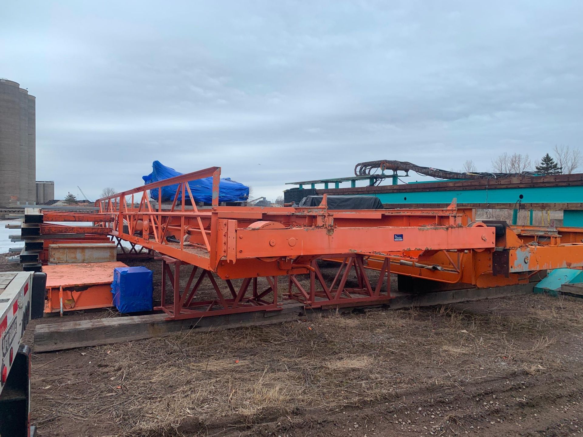 P & H 5-Ton Overhead Crane with Hoist Double Girder, Top Running This item will have an additional l