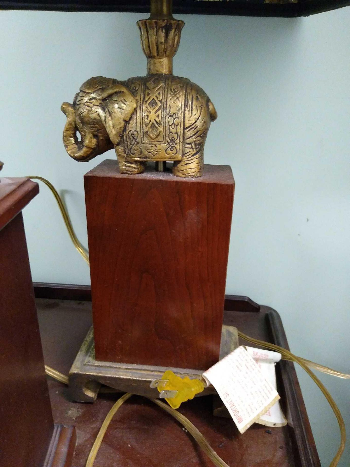 End Table with Decorative Elephant Lamp, Photo Album Display, and Decorative Frog Planter Table Dime - Image 5 of 15