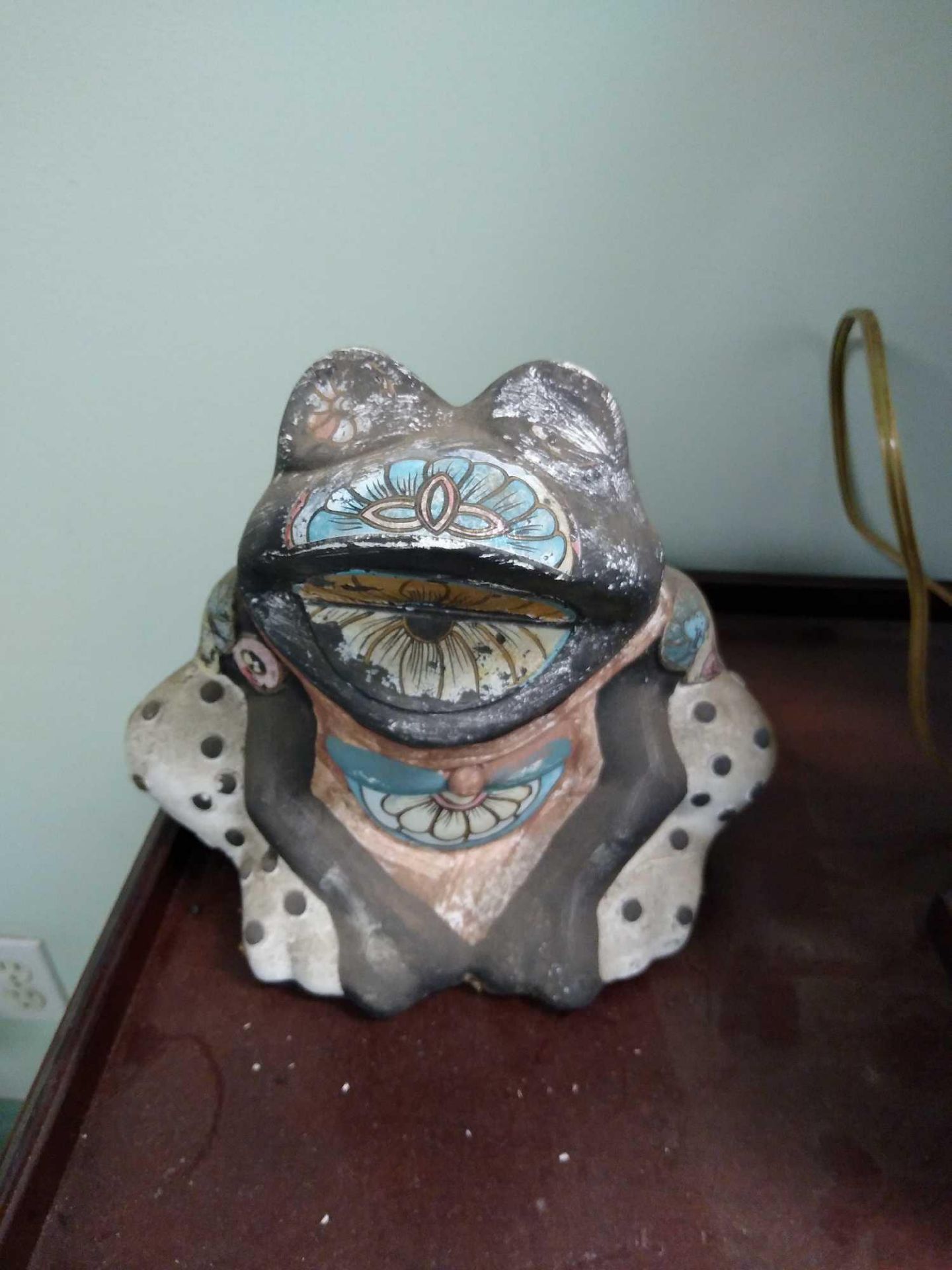 End Table with Decorative Elephant Lamp, Photo Album Display, and Decorative Frog Planter Table Dime - Image 12 of 15