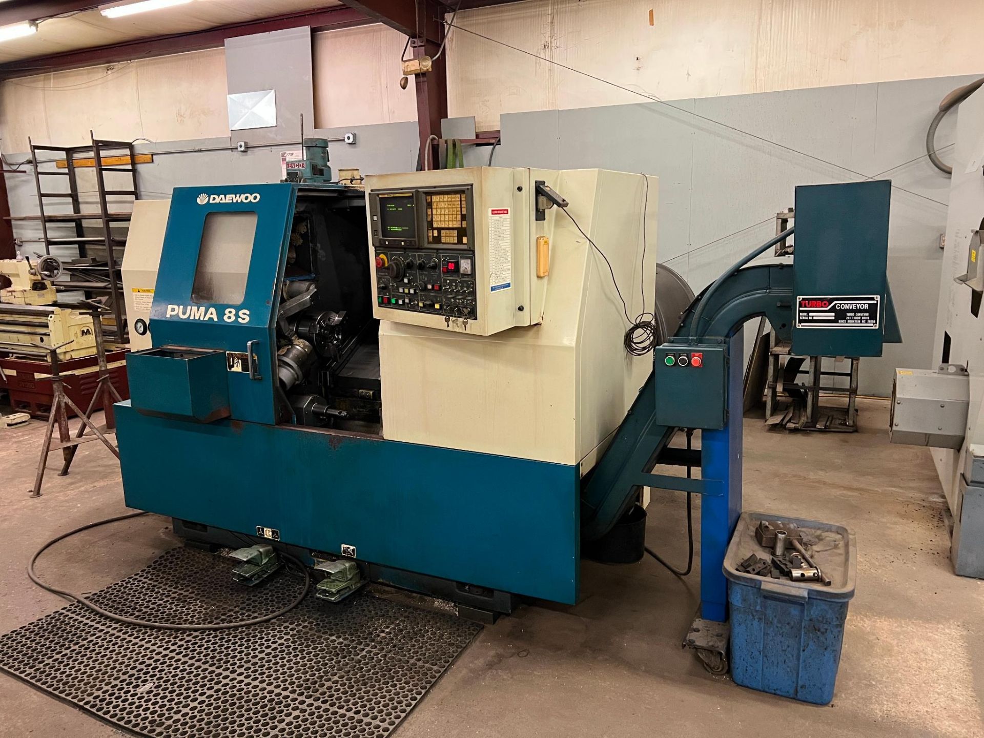 1996 Daewoo Puma 8S CNC Turning Center Serial Number PMBS8420. 2-Axis Machine Max Swing Over Bed: 19 - Image 3 of 33