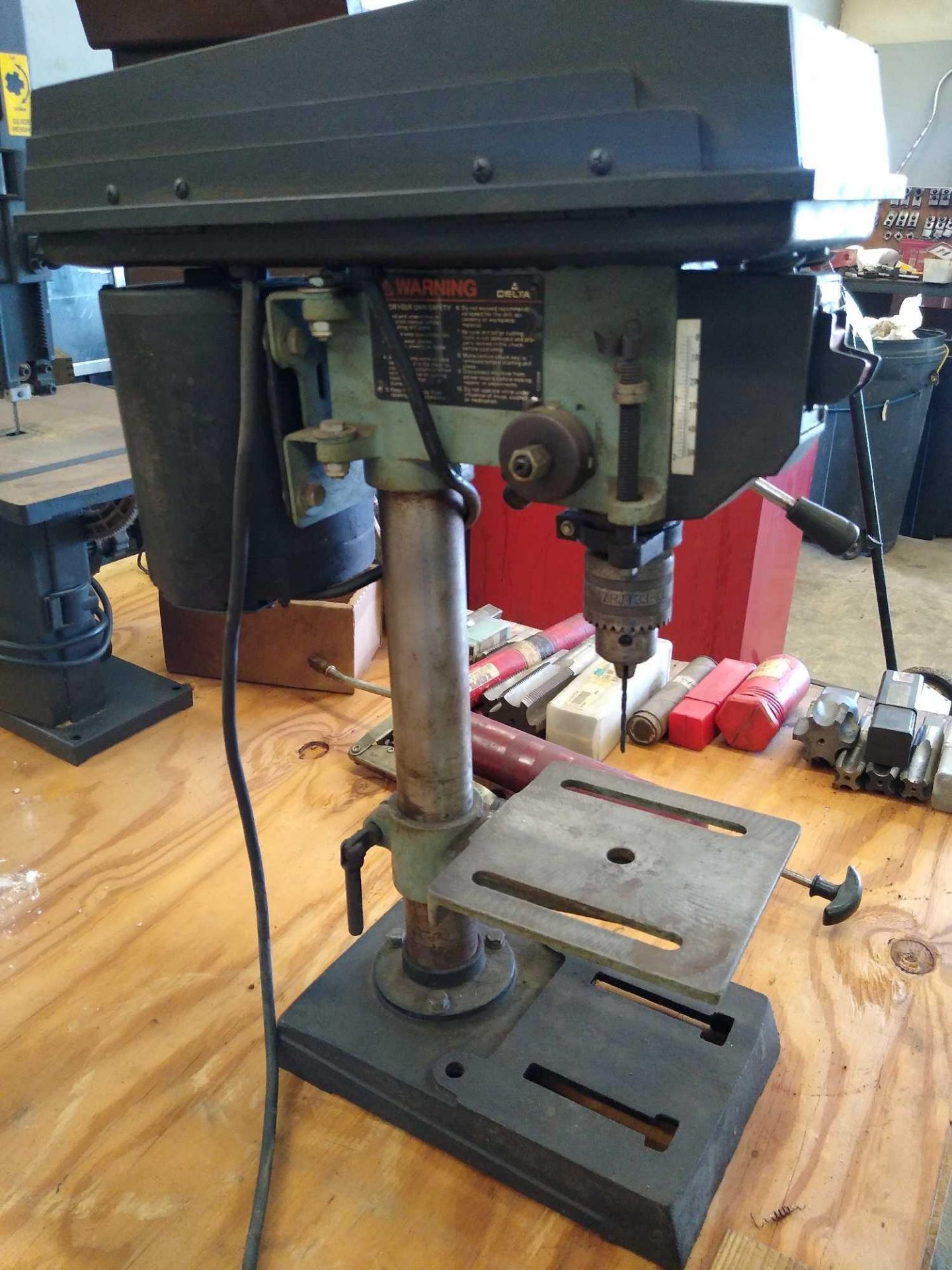 Delta Model 11-950 Bench Top Drill Press Manufacturer: Delta Model: 11-950 S/N: R 9420 Year: 1994 Th - Image 11 of 11