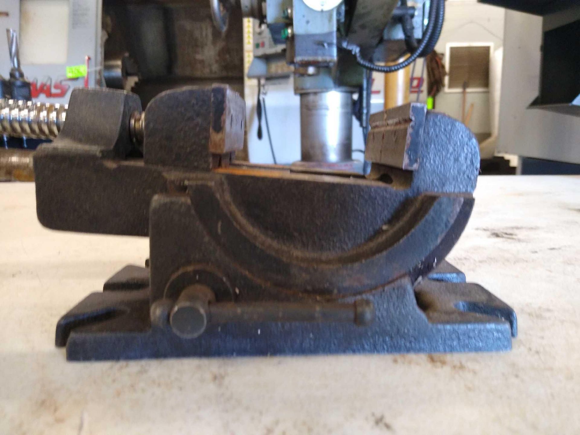 Small Bench Vise 3" Open - Image 7 of 10