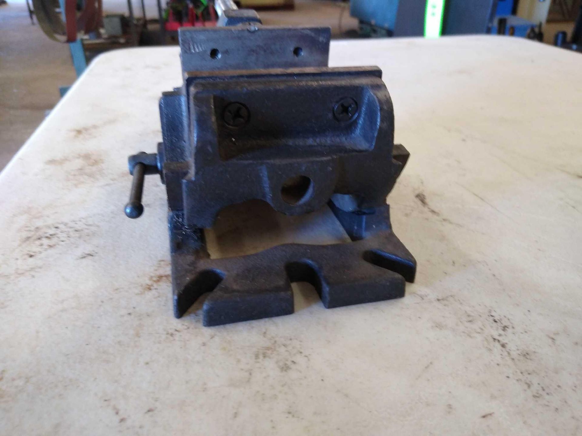 Small Bench Vise 3" Open - Image 4 of 10