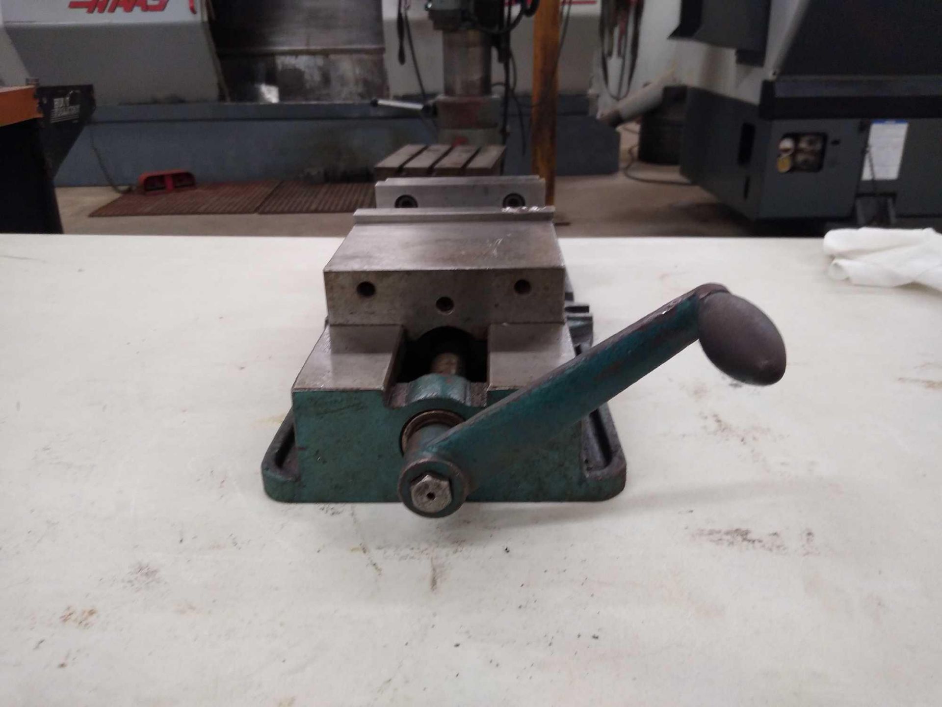 6.5 Inch Vise - Image 6 of 7