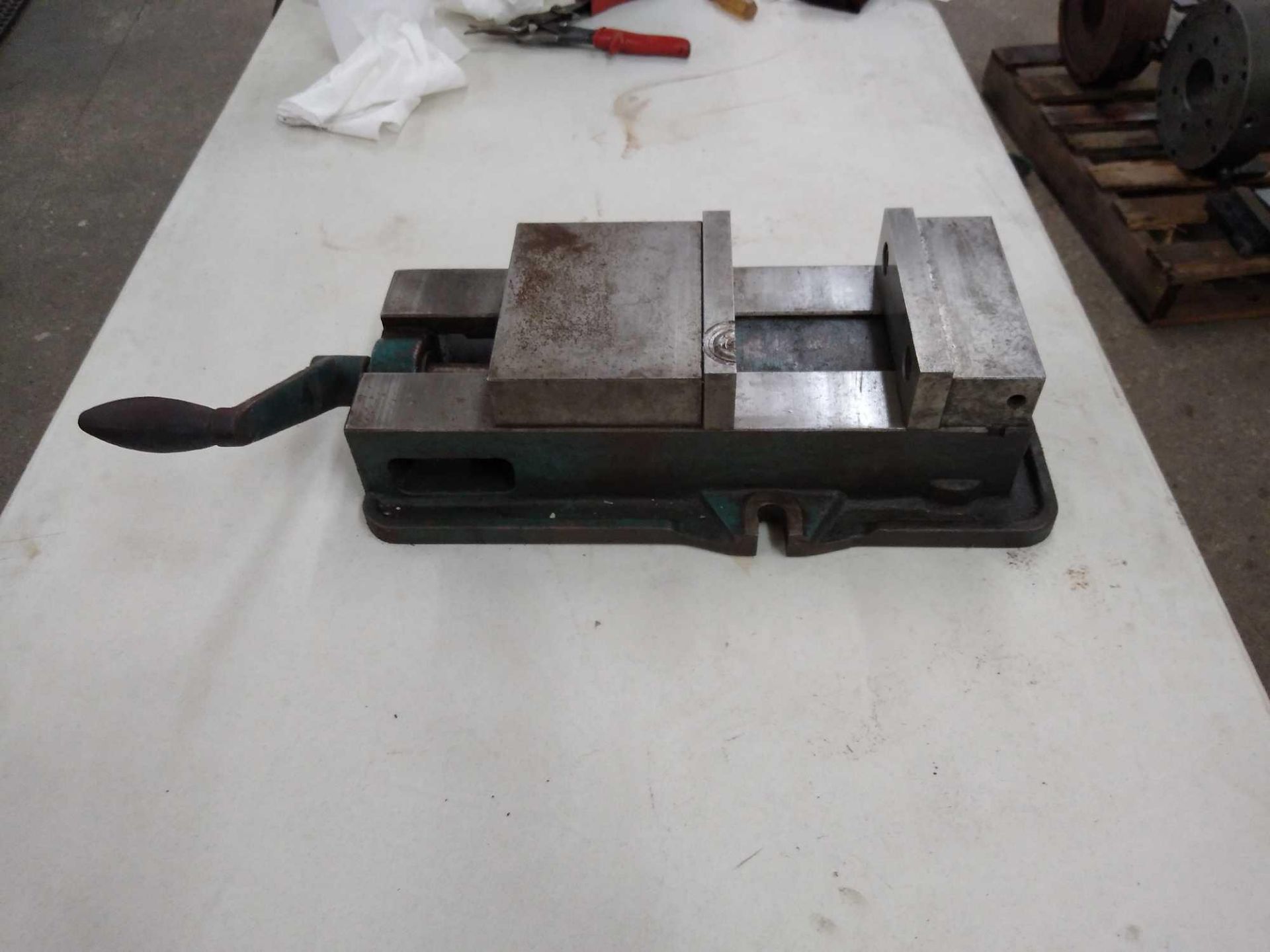 6.5 Inch Vise - Image 2 of 7