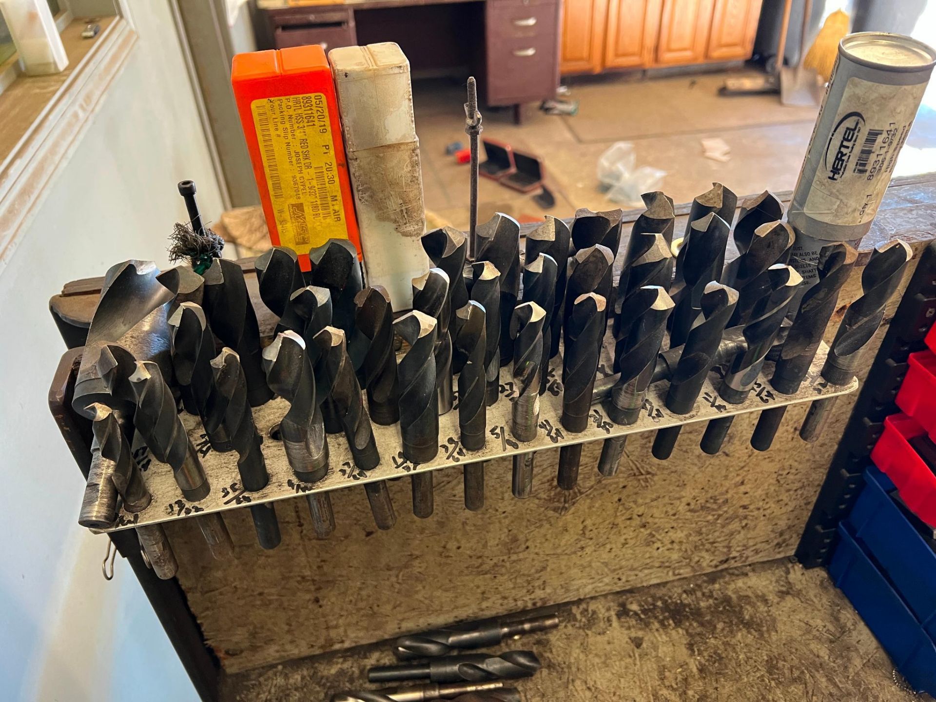 Lot of reduced shank Drills and stand (Bring Tools to remove stand from bench if wanted) - Image 2 of 7