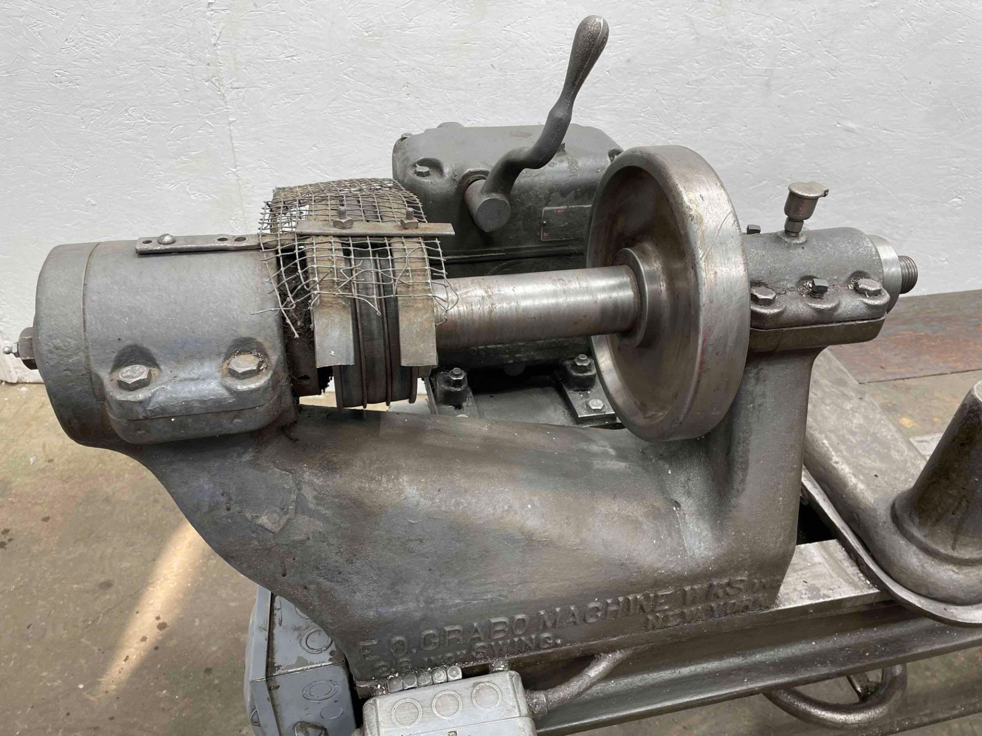 E.O.Grabo Machine Wks Spinning Lathe, 26 in Swing, 24 in Between Centers, 3 HP, 1 Phase, 208V $50 Ba - Image 7 of 18