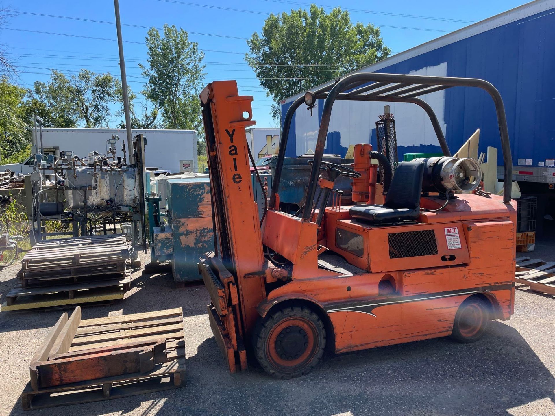 Yale LP Forklift  Model: L51F-120-CBS 12,000 Capacity  Tilt & Side Shift (2) Sets of Forks (72" & 48