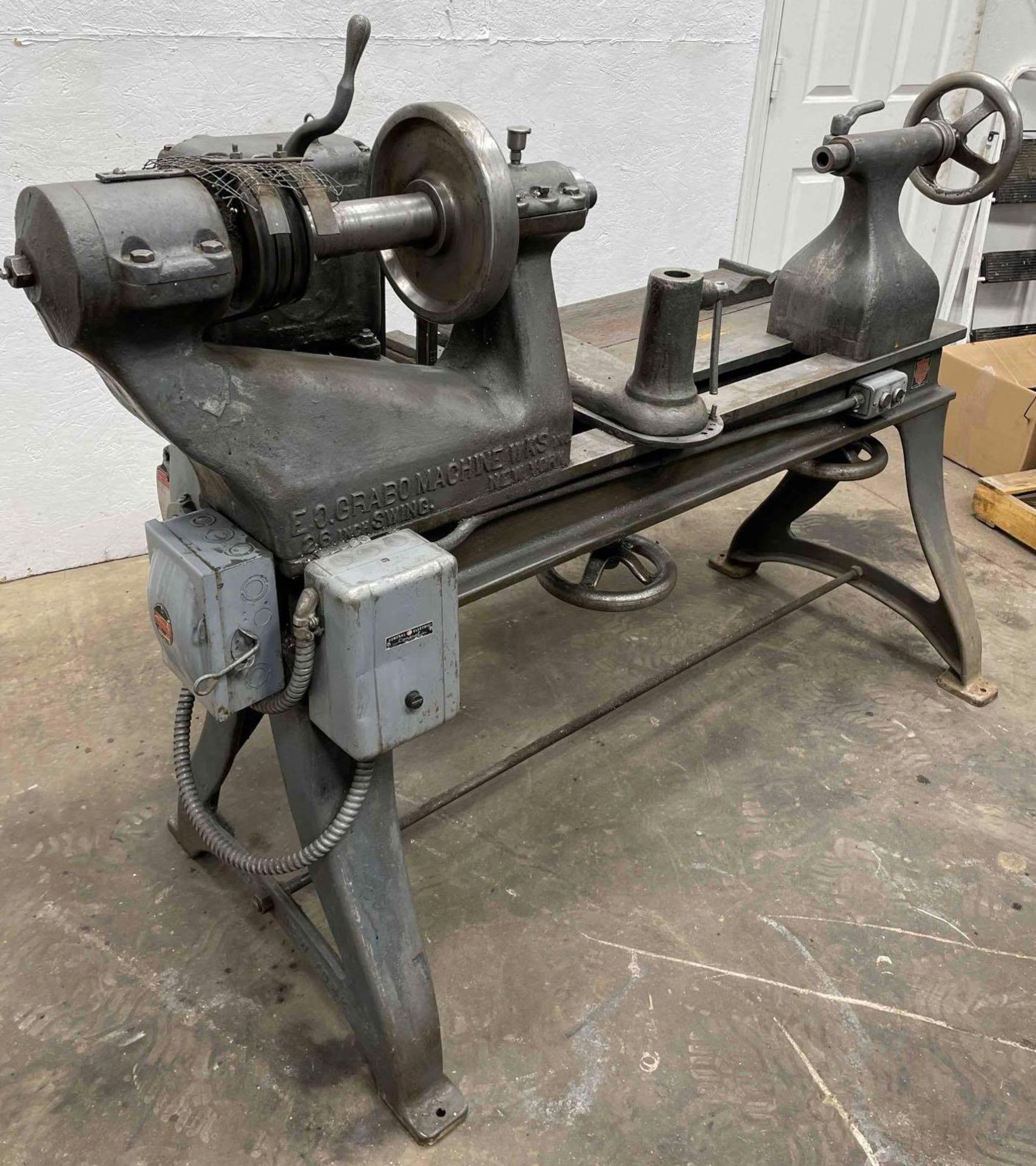 E.O.Grabo Machine Wks Spinning Lathe, 26 in Swing, 24 in Between Centers, 3 HP, 1 Phase, 208V $50 Ba - Image 4 of 18