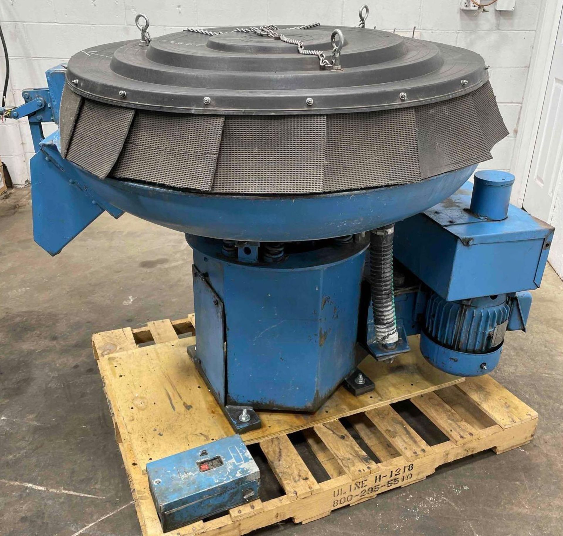 Vibratory Bowl Mill 42 in Capacity  3 HP Century E-plus III AC Motor  1760 rpm  3 Phase 230/460 V As - Image 4 of 14