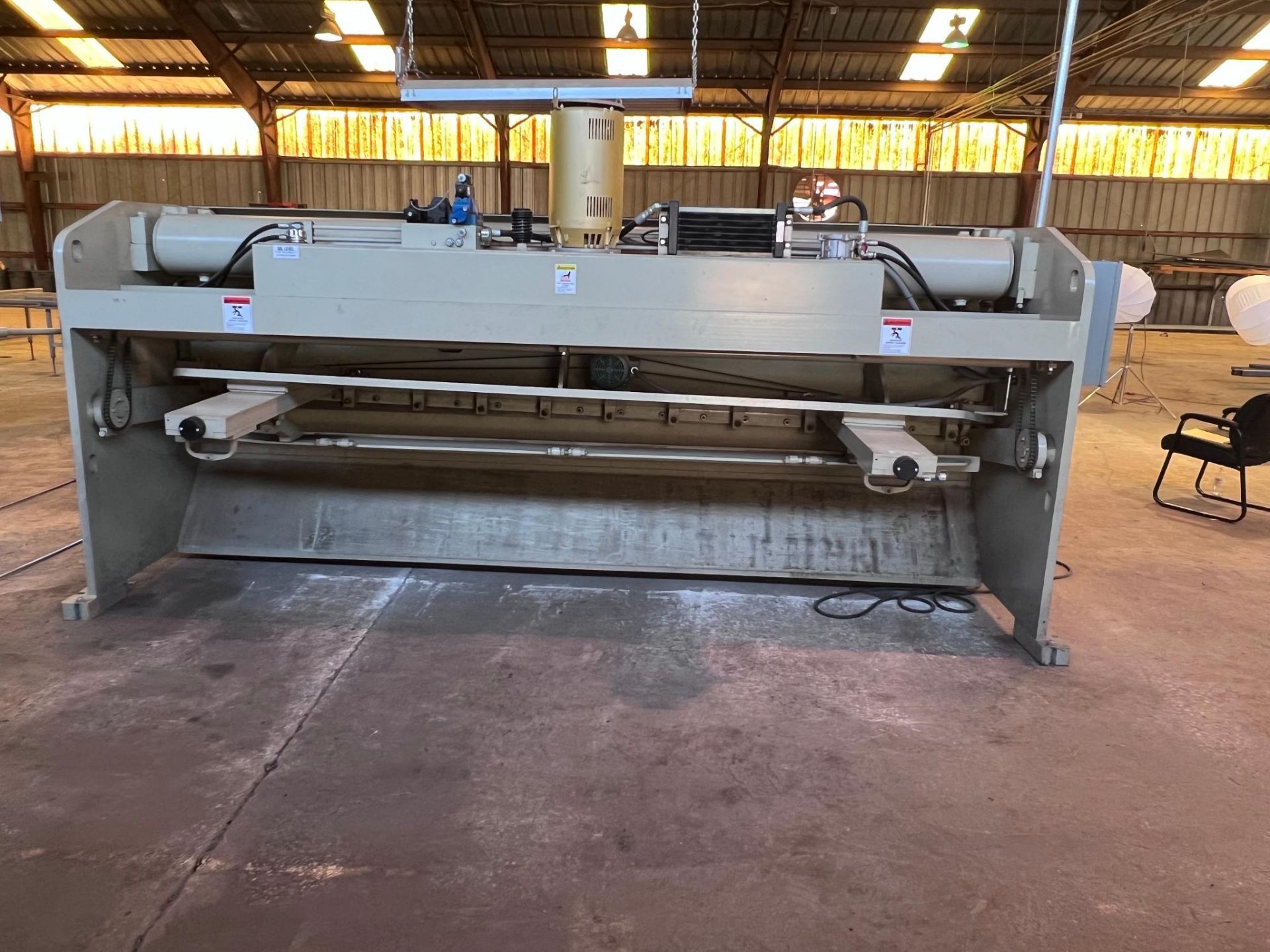 2019 Accurshear 625012 Hydraulic Power Squaring Shear Serial Number 7281 Thickness: .25" Mild Steel - Image 29 of 29