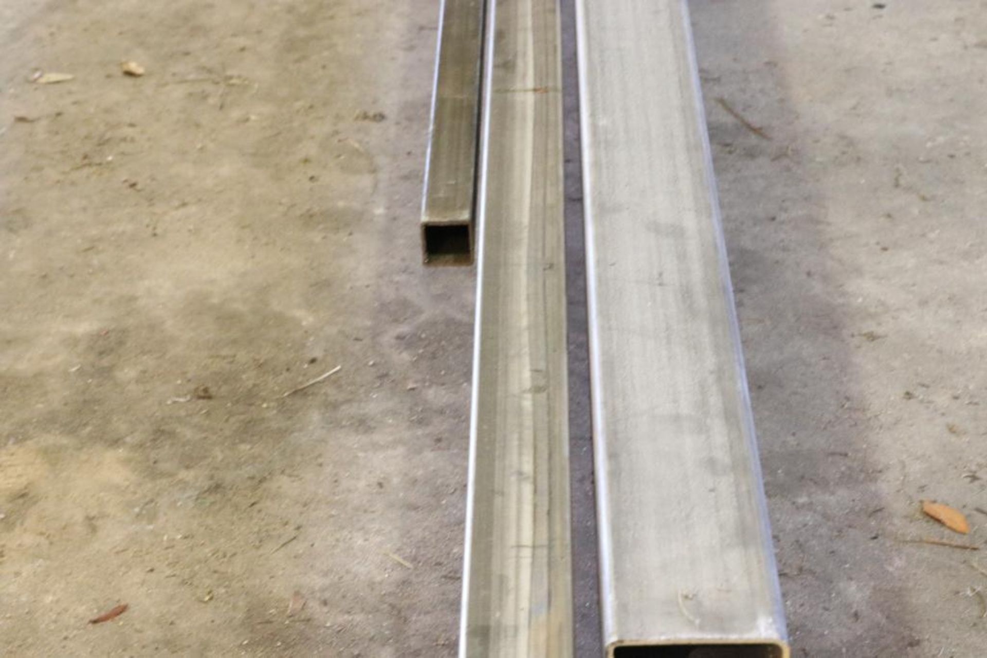 15 Ft. x 1 1/4" Sq Tube - Stainless - Image 3 of 4