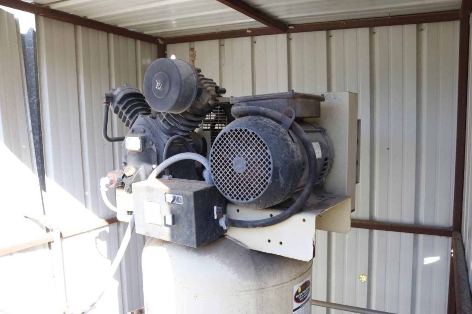 Ingersoll Rand Model 2475.5-P Two Stage Cast Iron Air Compressor Serial Number: CBV554476 230V 60Hz - Image 8 of 9