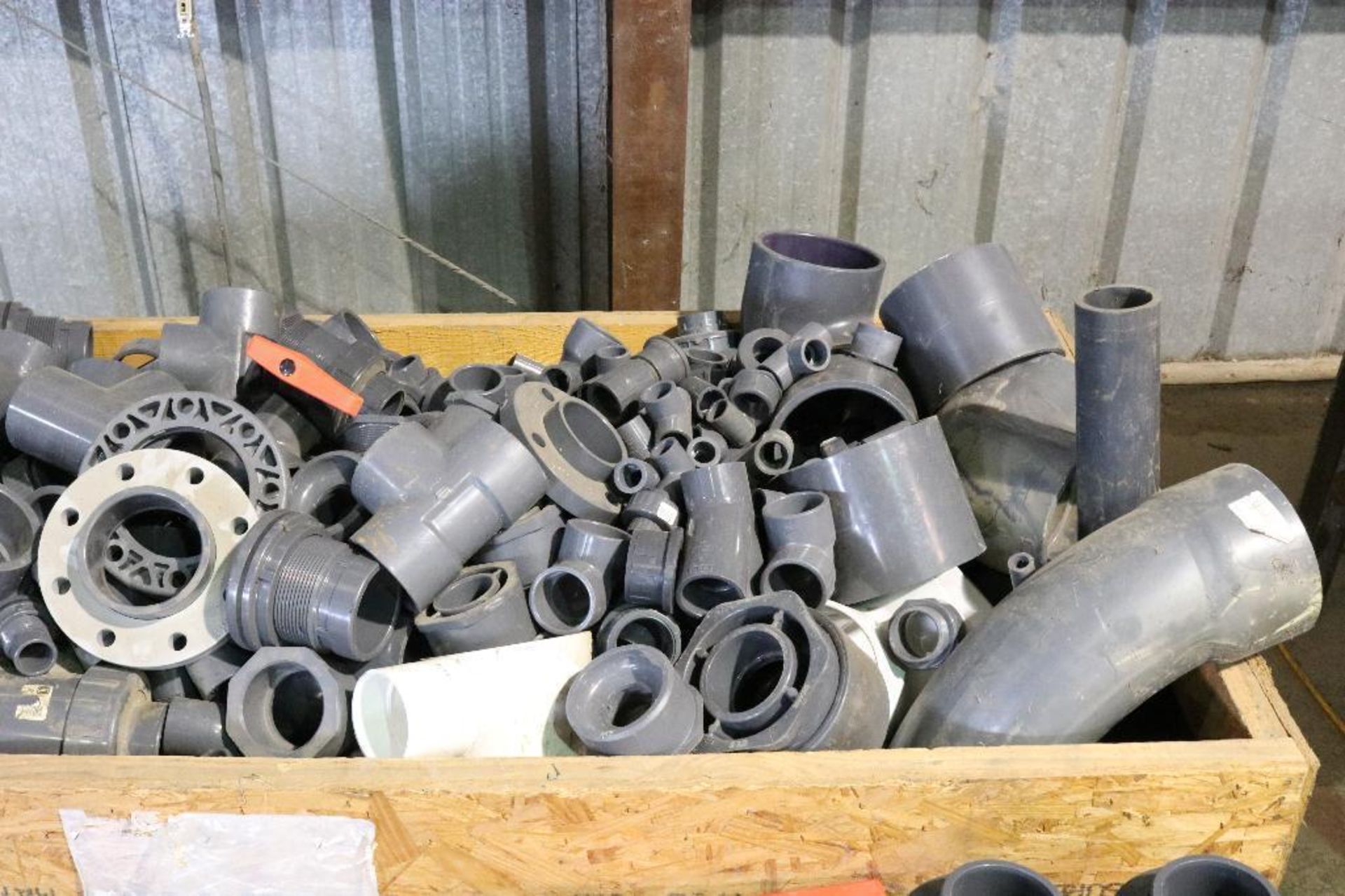 Large Assortment of PVC Valves, Fittings, Flanges, Connections, and More! Various Sizes. See Photo f - Image 3 of 6