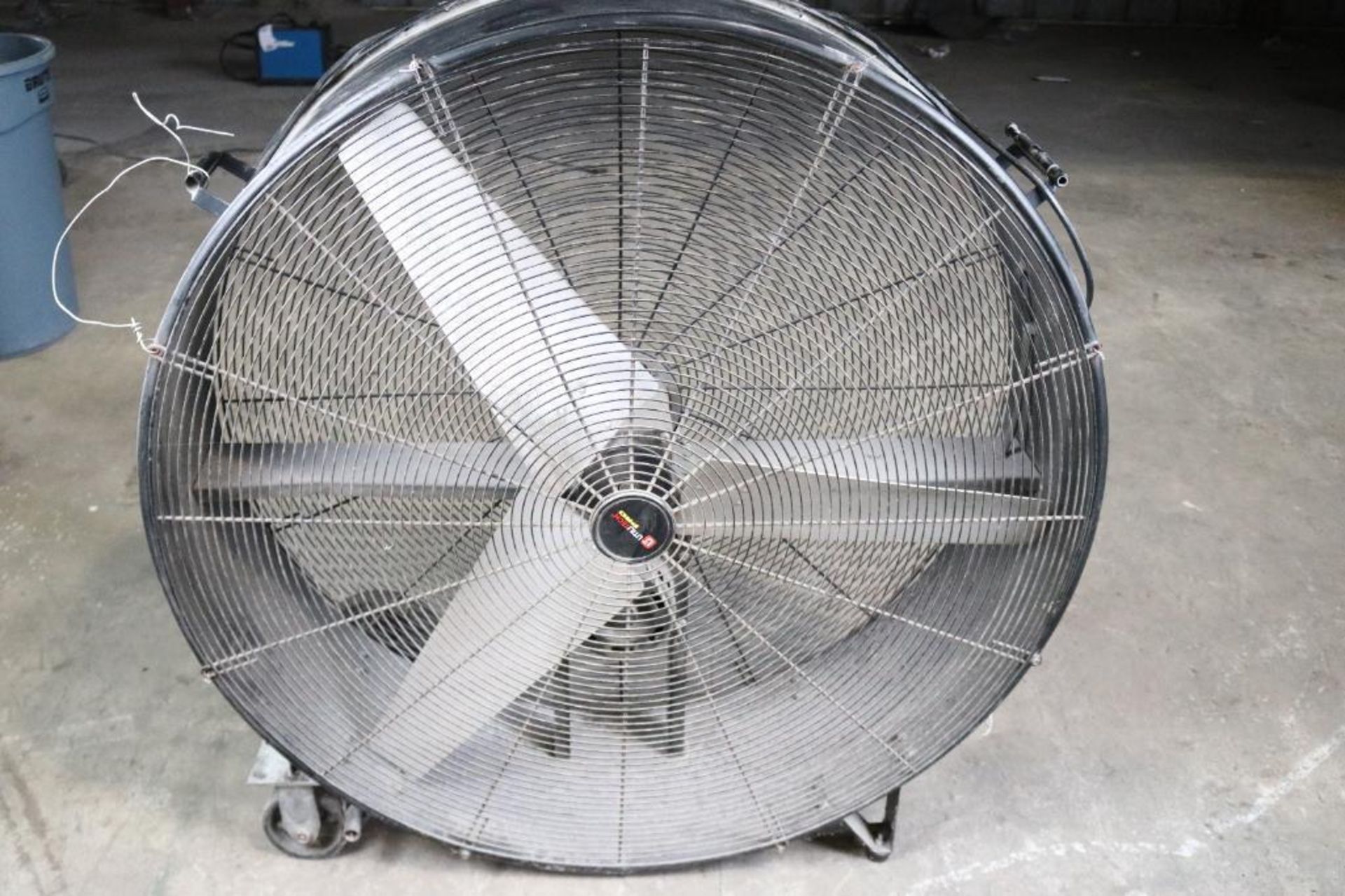 Utiltex Pro 42" Fan