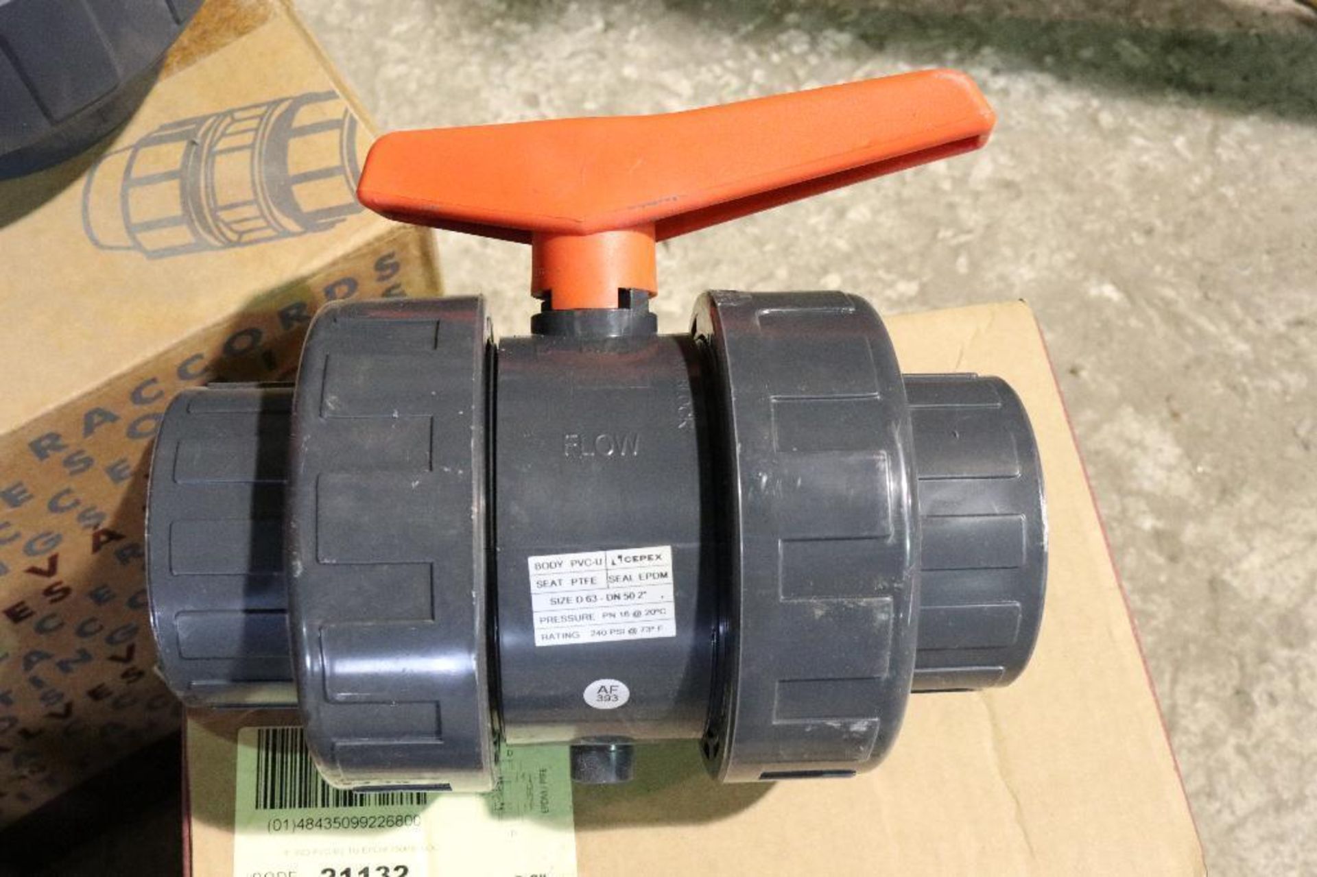 Large Assortment of PVC Valves, Fittings, Flanges, Connections, and More! Various Sizes. See Photo f - Image 6 of 6