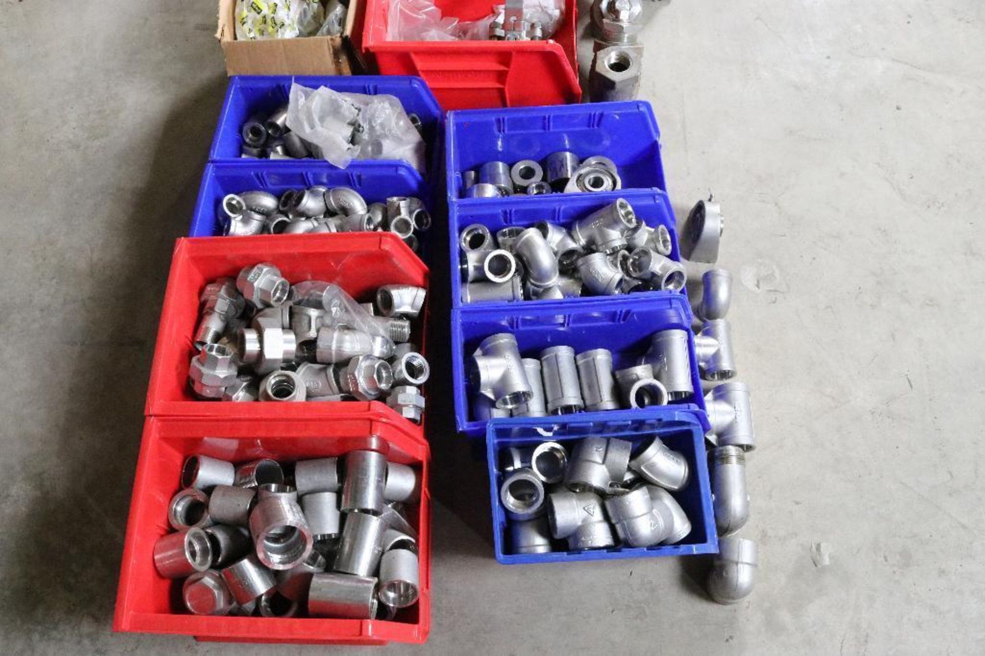 Assortment of Stainless Fittings and Valves. See Photos for Full Details - Image 7 of 8