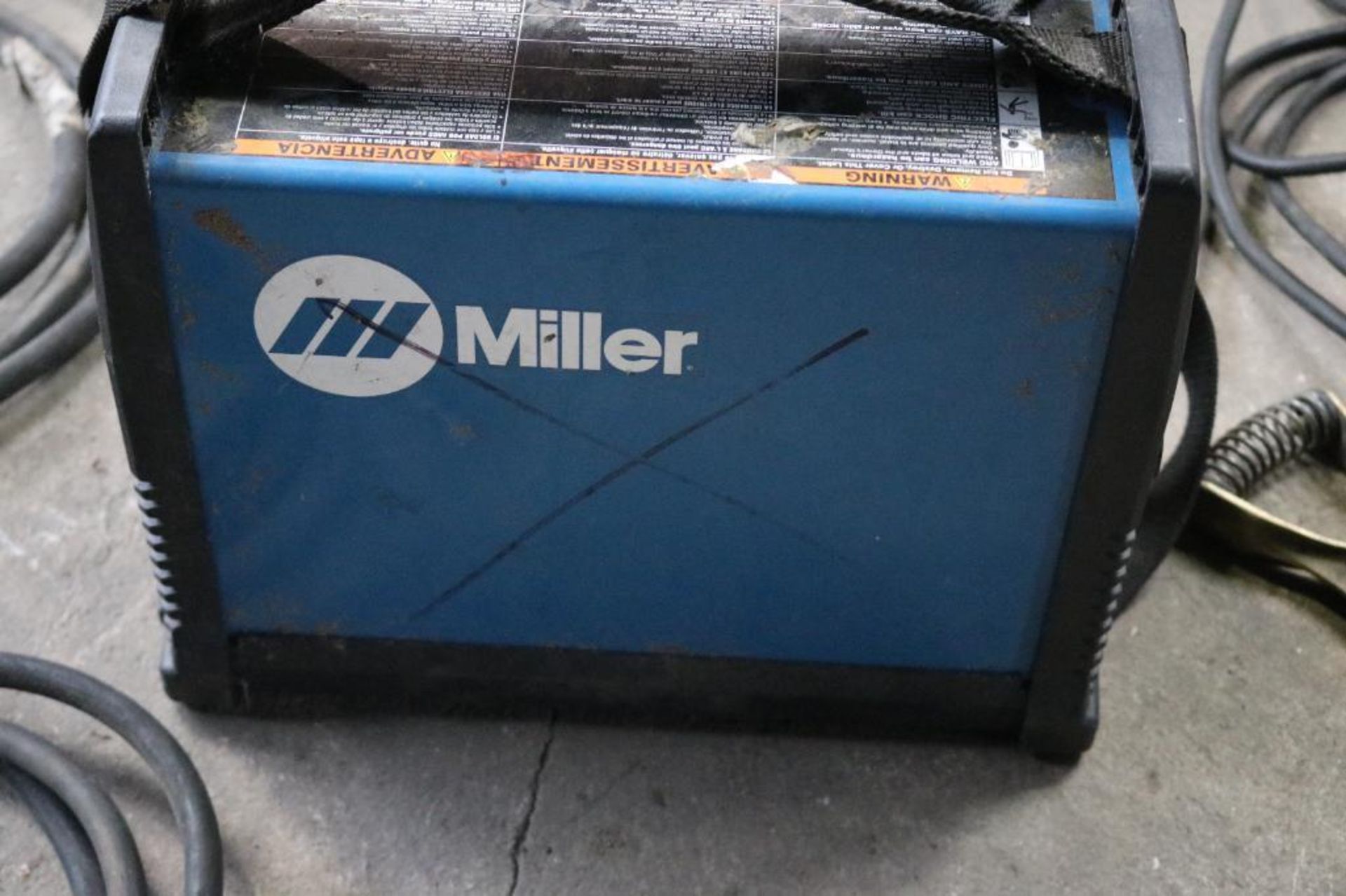 2020 Miller MAXSTAR 161 Welder SKU: 907710001 Serial Number NA380374L 110/220 Single Phase Input Wel - Image 3 of 9