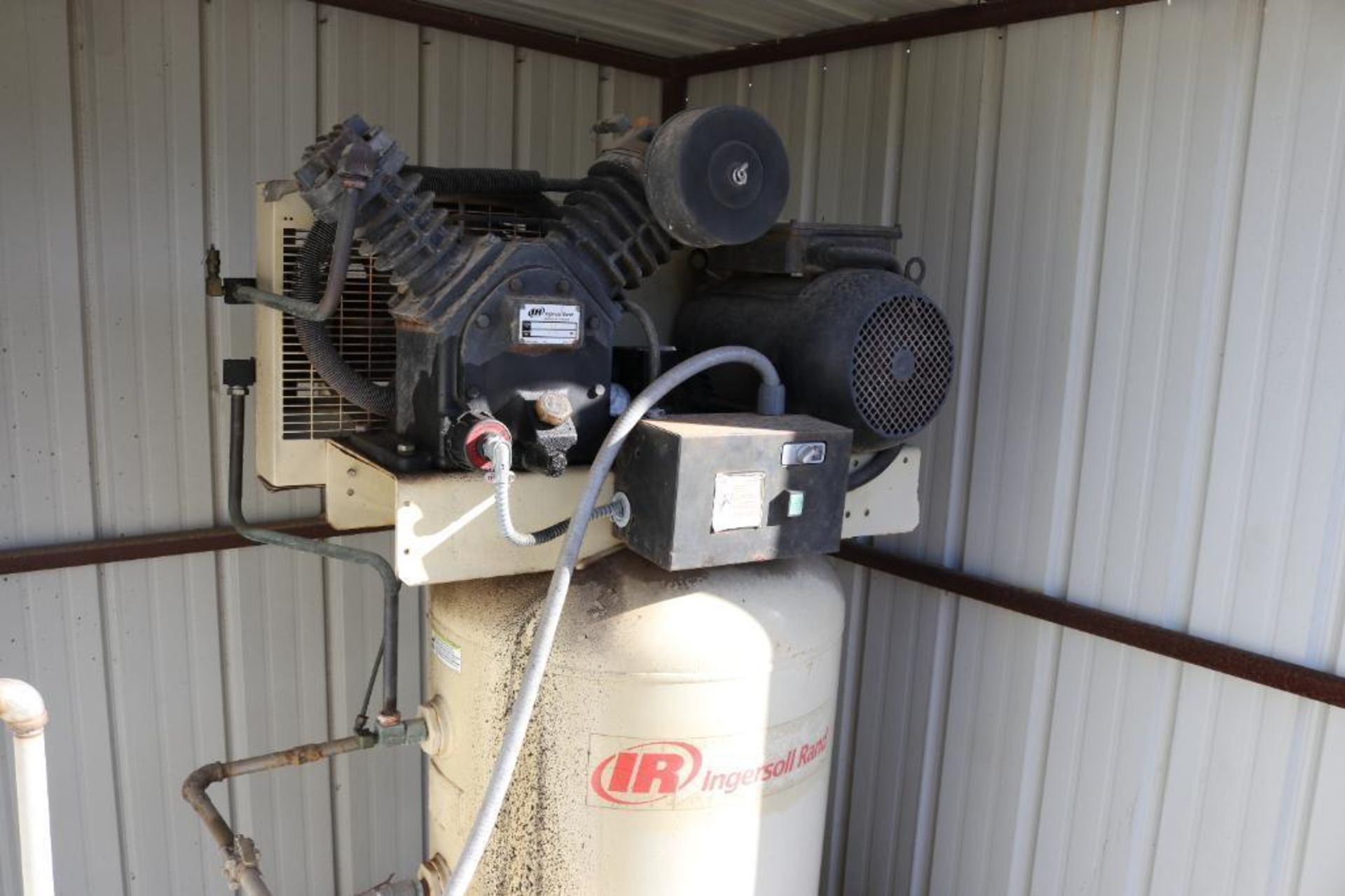 Ingersoll Rand Model 2475.5-P Two Stage Cast Iron Air Compressor Serial Number: CBV554476 230V 60Hz - Image 5 of 9