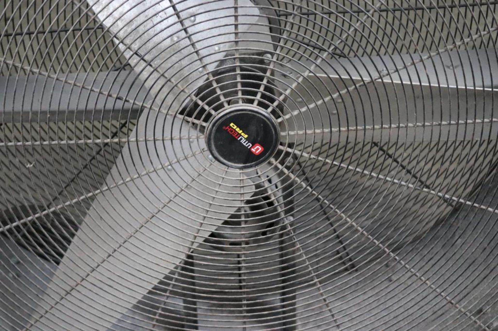 Utiltex Pro 42" Fan - Image 2 of 5