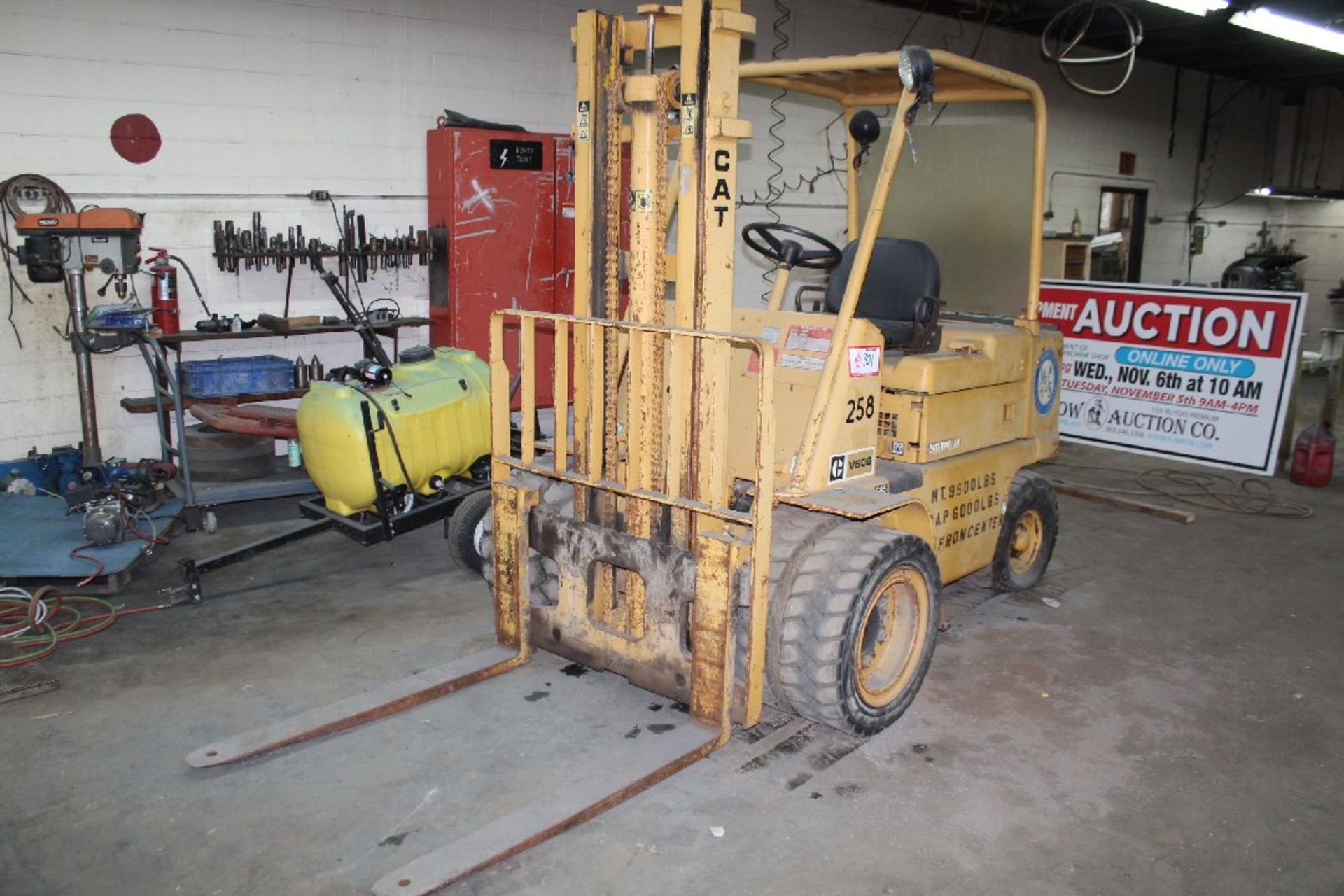 CAT V60B Forklift, 6,000 pound capacity, duel pneumatic front tires, 156in Lift, Gasoline Engine,