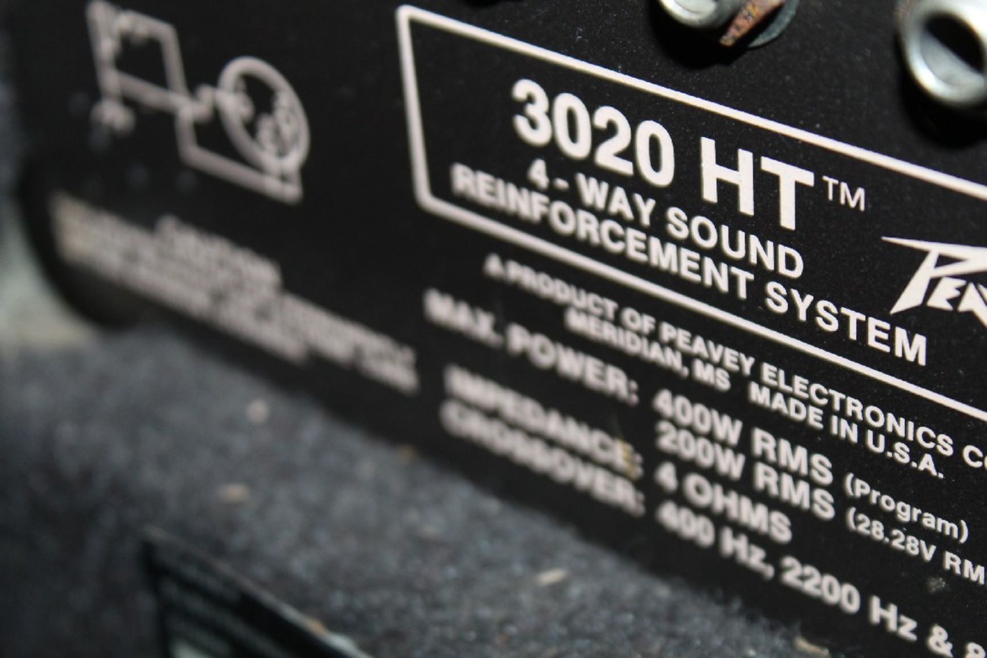 Pair Peavy 3020HT loud speakers - Image 2 of 3