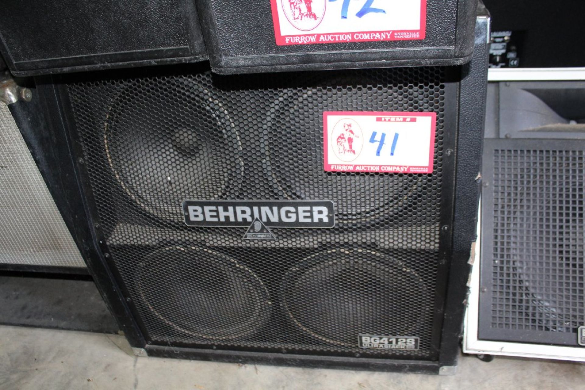 Behringer BG412S guitar cabinet