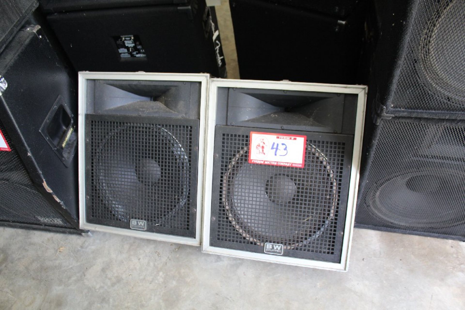 Pair 1545 Peavy Monitor speakers