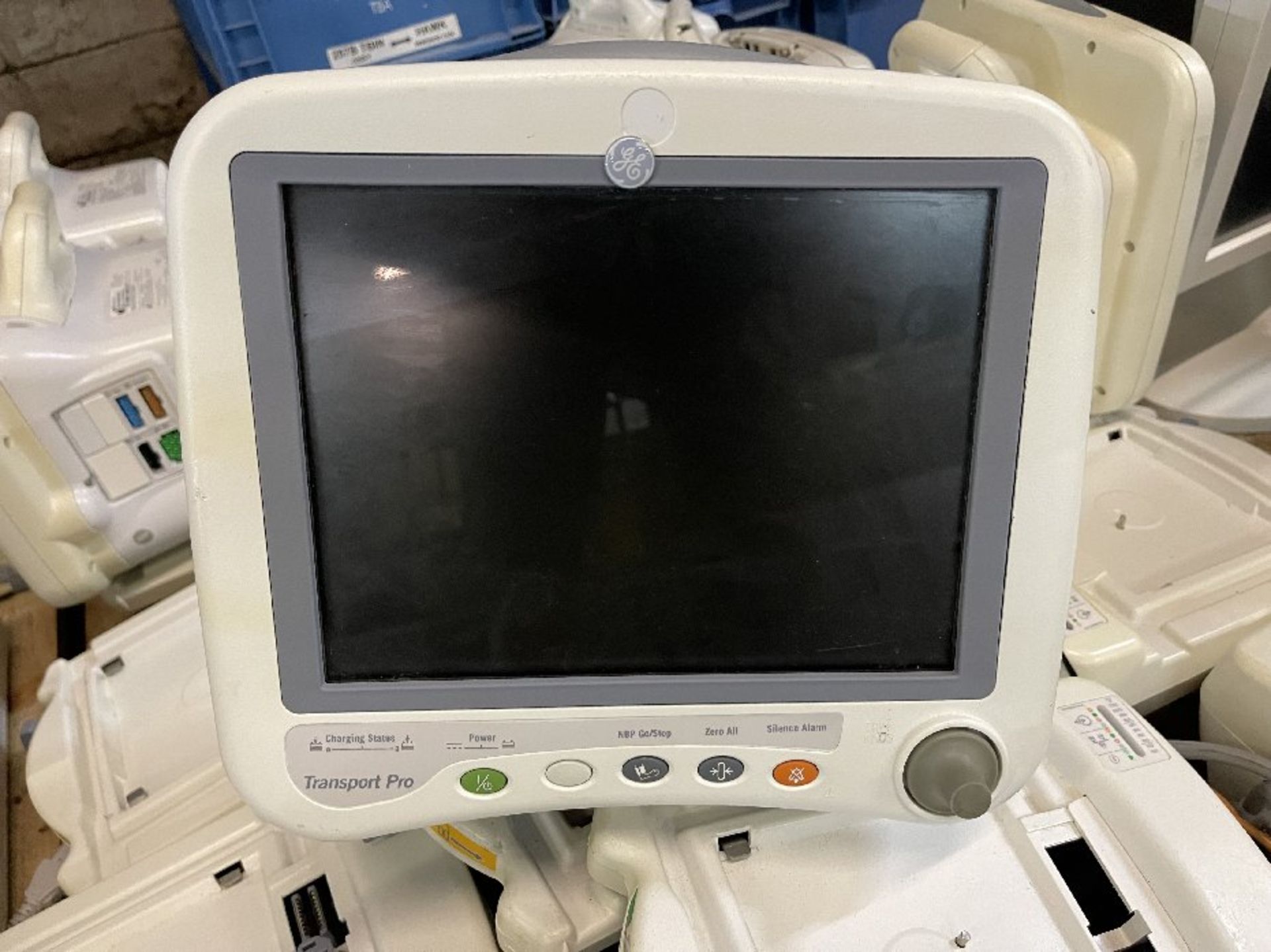 GE Dash Patient Monitors and Docking Stations - Image 3 of 3