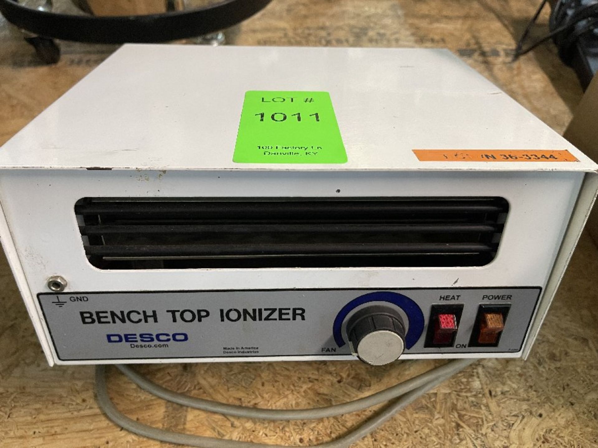 Desco Bench Top Ionizer