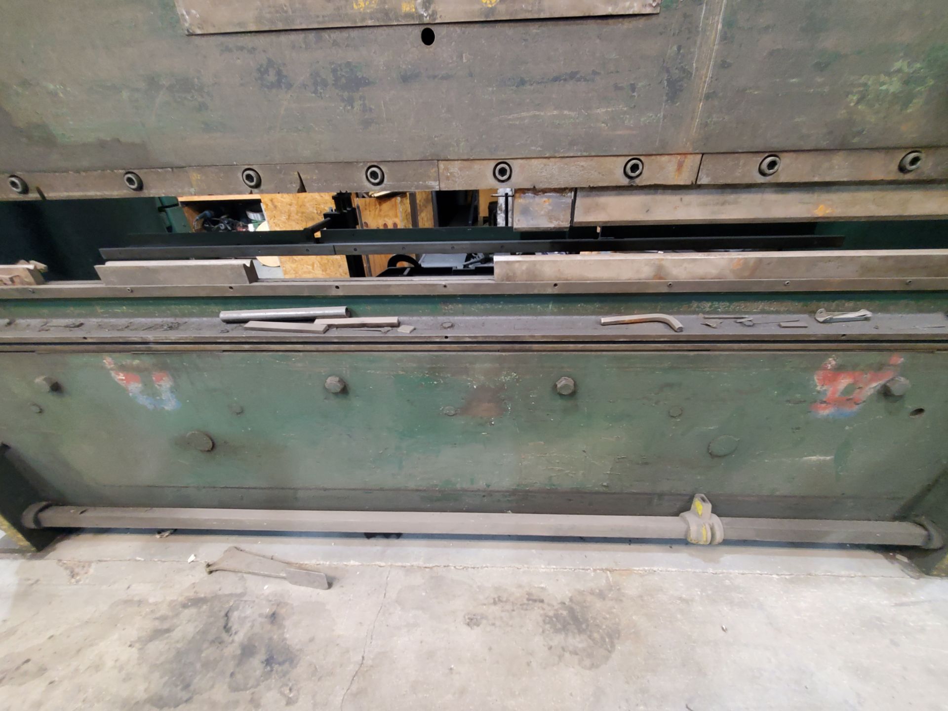 150 ton x 12' Chicago Mechanical Press Brake w/ Hurco Autobend IV Controls - Image 3 of 17
