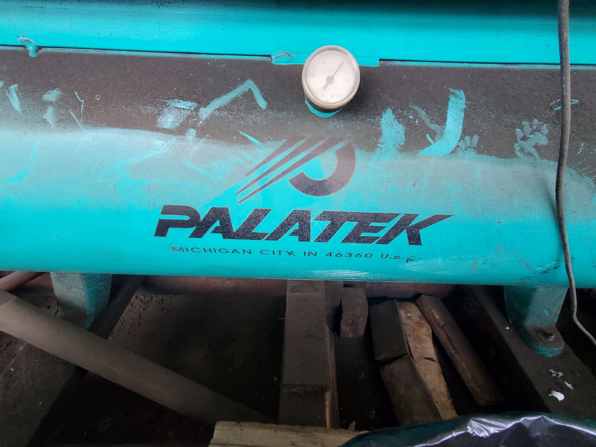 25HP Palatek Model 25DL Rotary Screw Air Compressor - Image 2 of 3