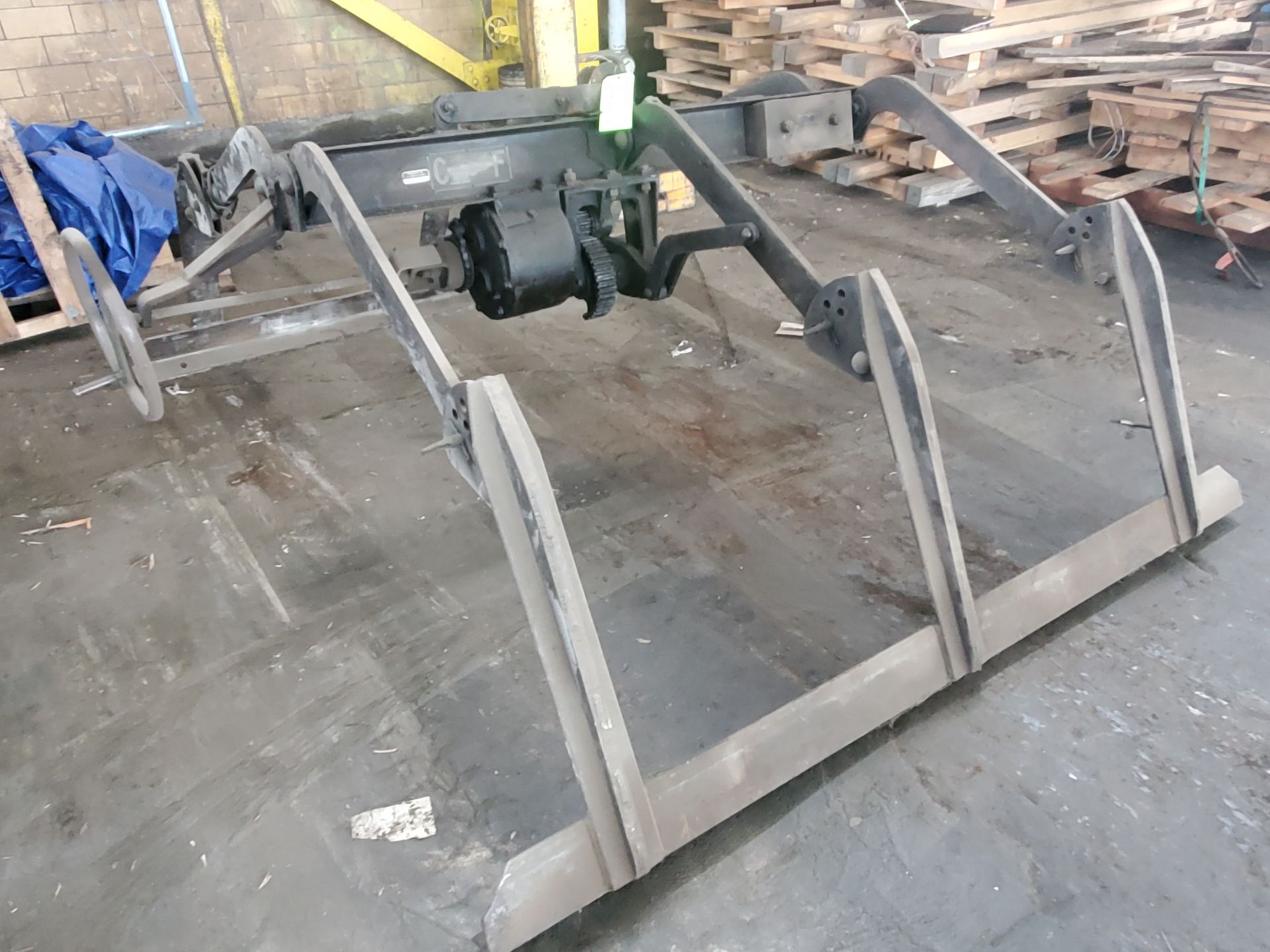 10,000 LB Capacity Sheet Lifter