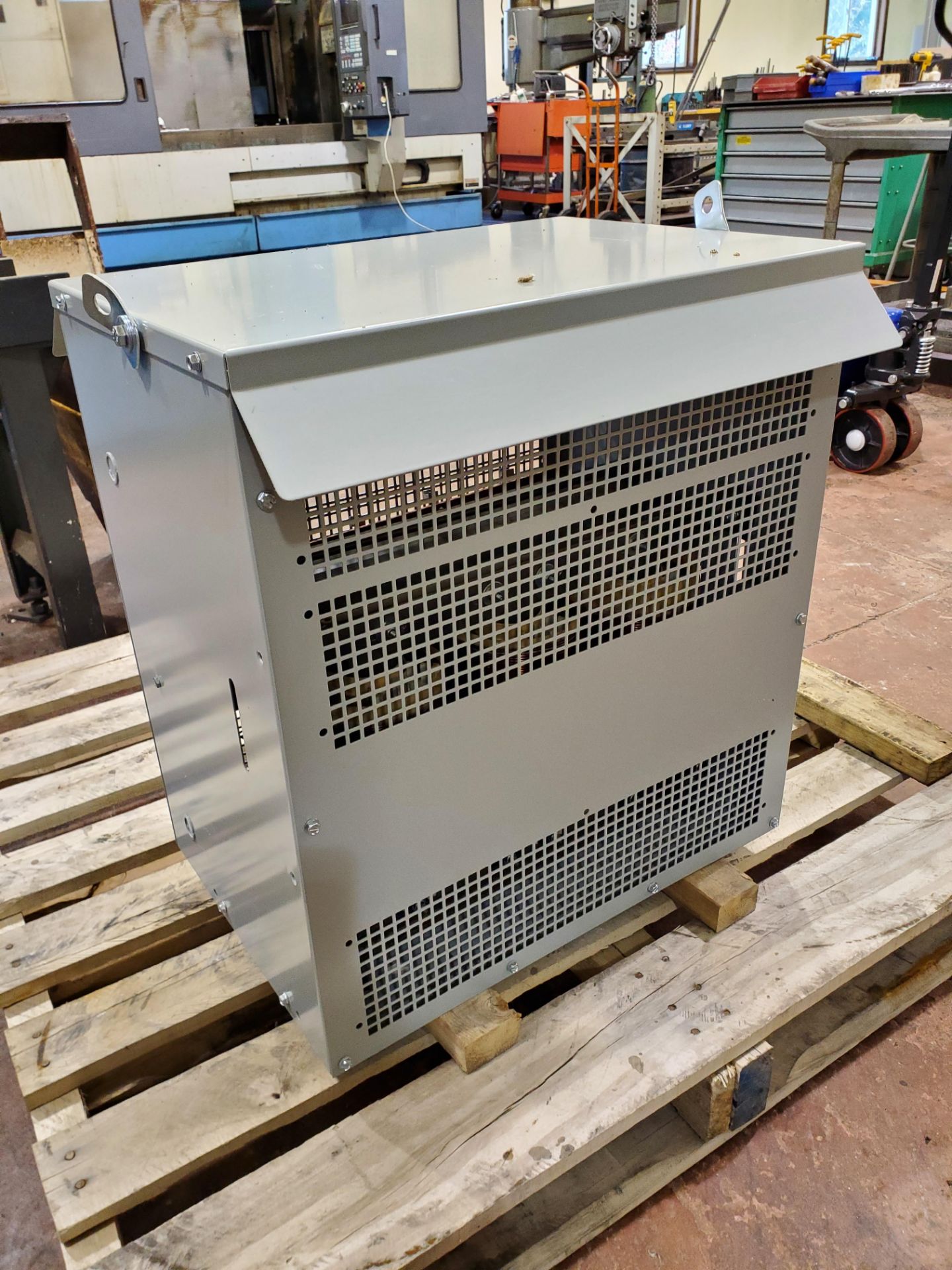 45 KVA Bemag #BC3045V Transformer - Image 2 of 3