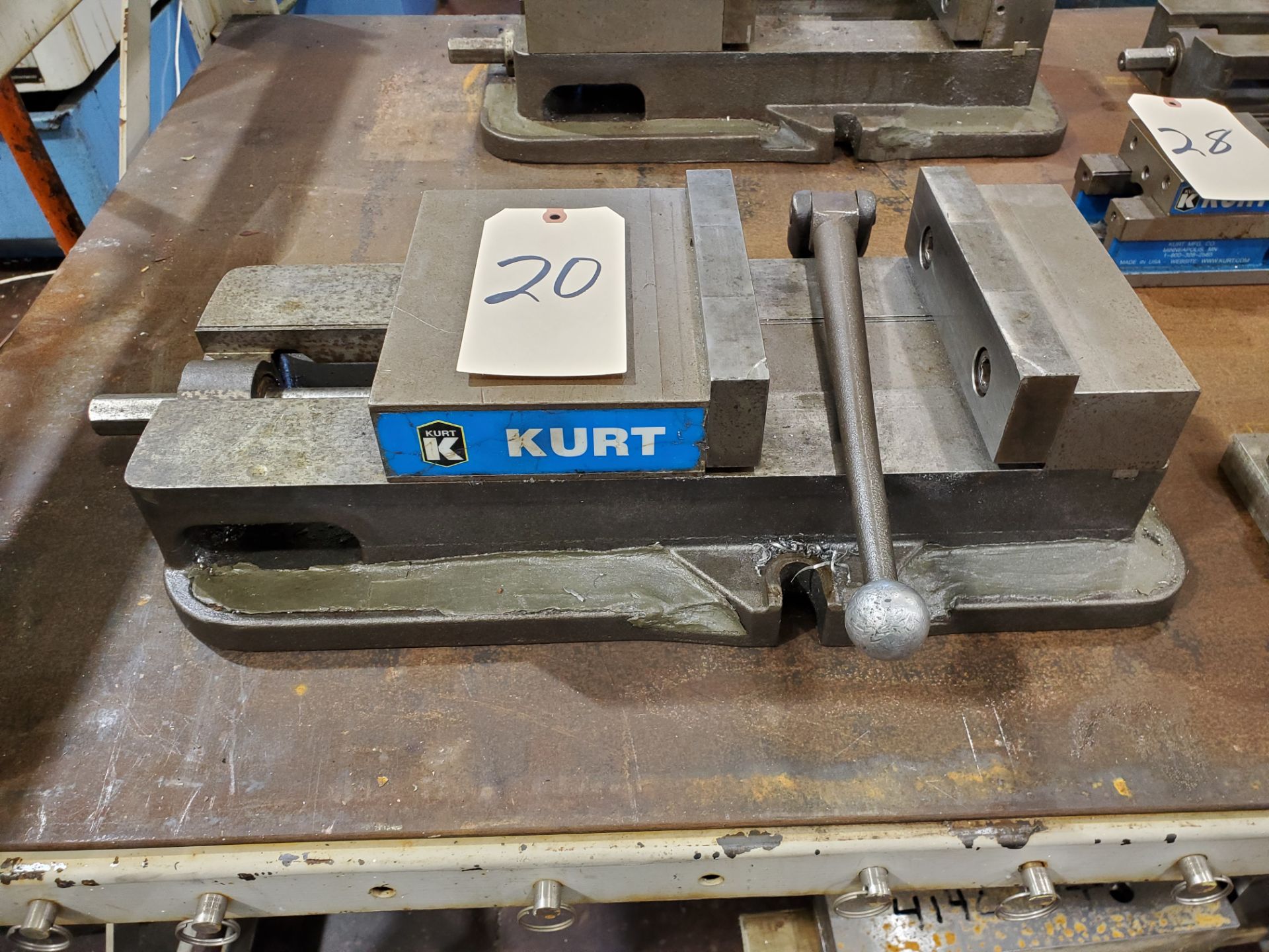 8" Kurt D80 Machine Vise