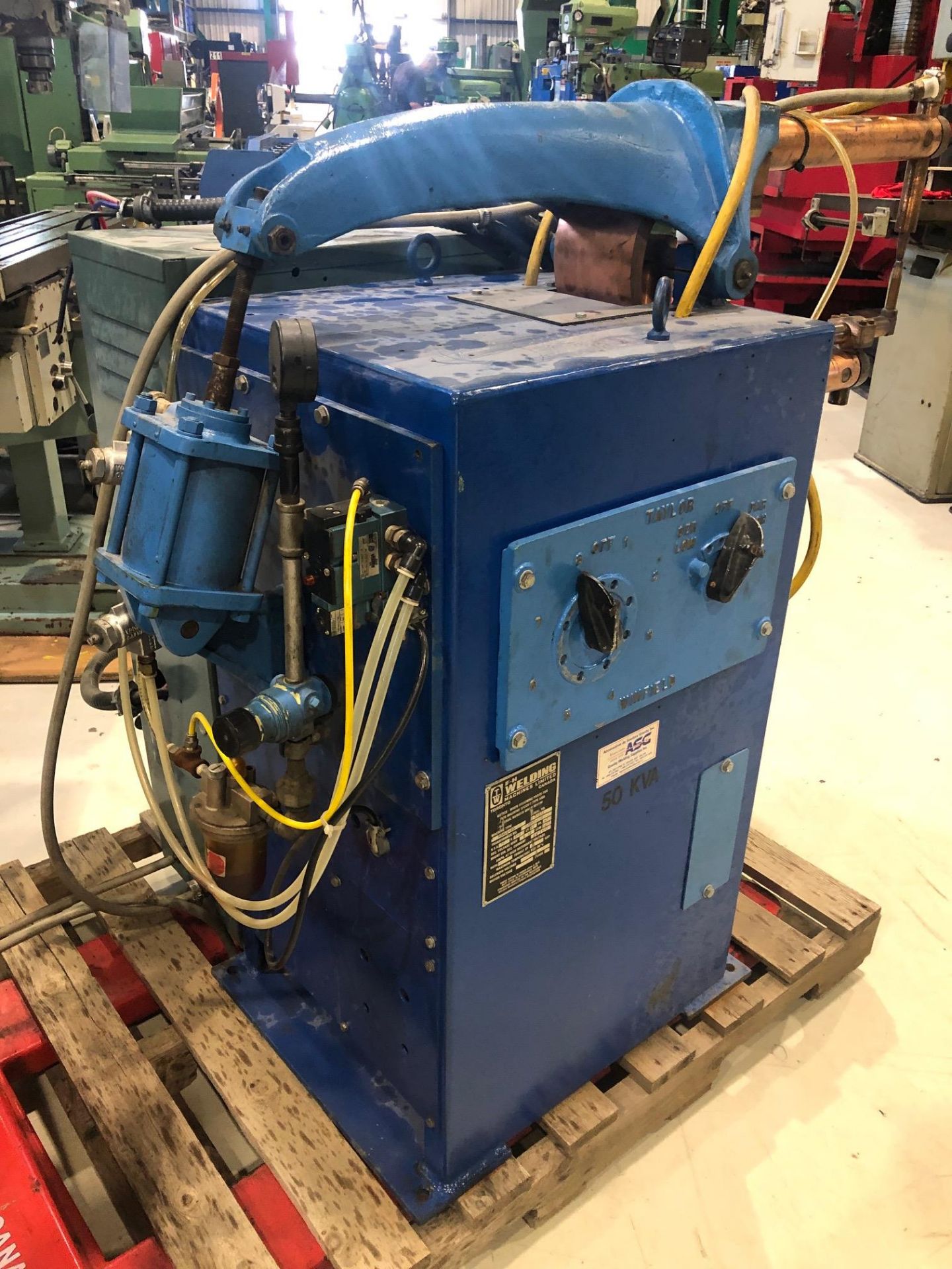 TAYLOR WINFIELD SPOT WELDER, MODEL NR-18-50, S/N 74830, KVA50, LOCATION, MONTREAL, QUEBEC - Image 3 of 4