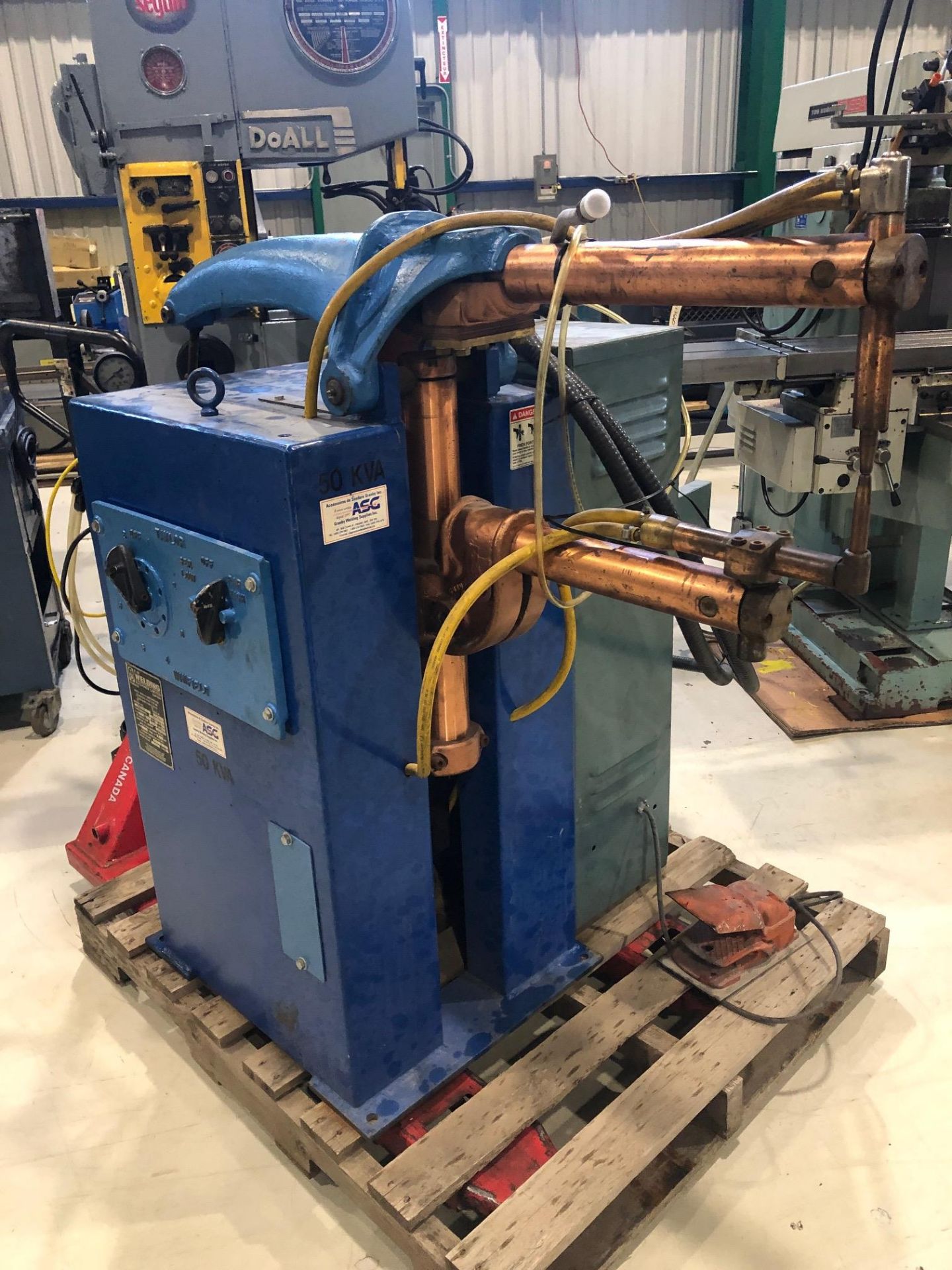 TAYLOR WINFIELD SPOT WELDER, MODEL NR-18-50, S/N 74830, KVA50, LOCATION, MONTREAL, QUEBEC