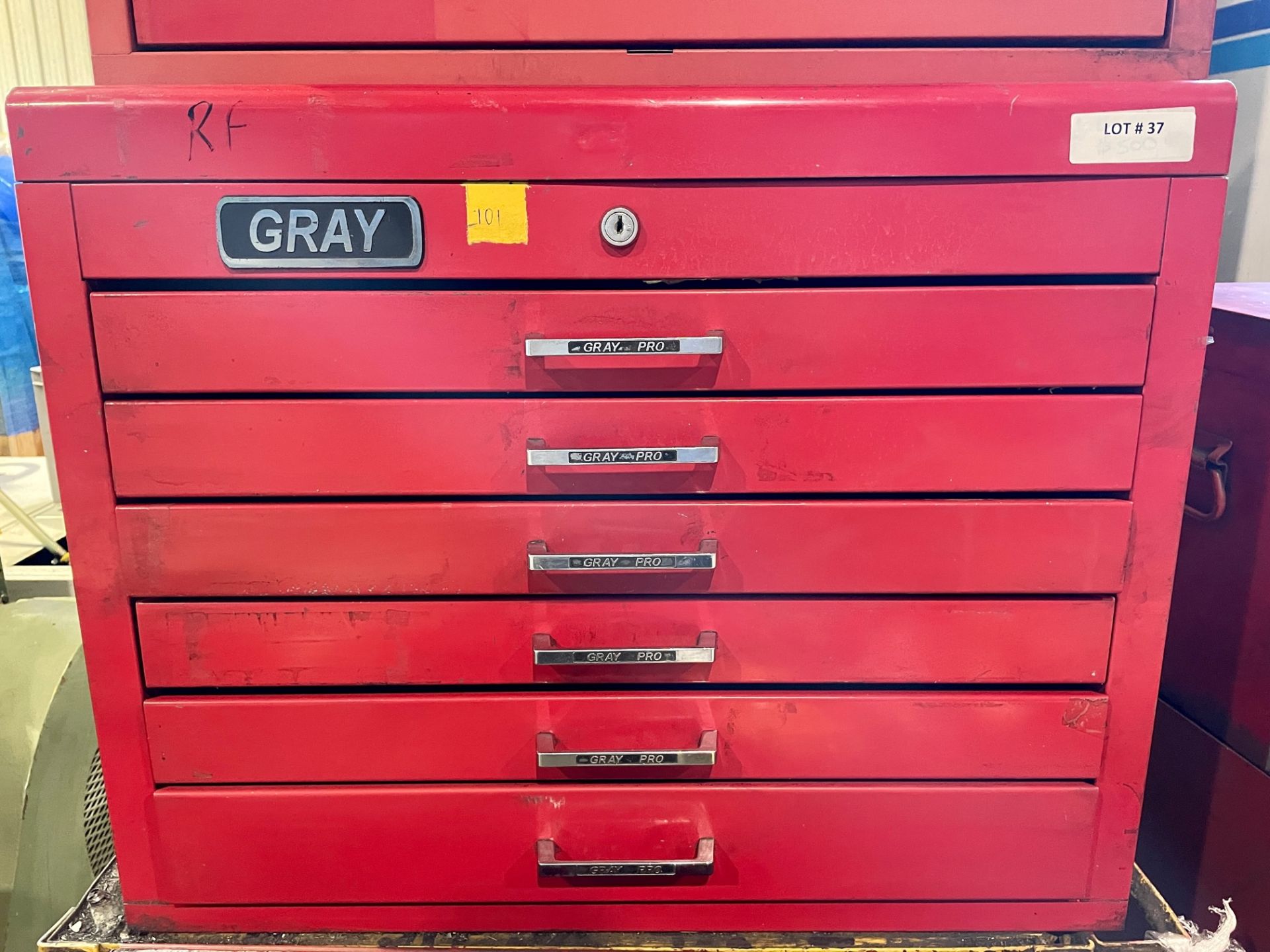 GRAY TOOLBOX, 6 DRAWER, LOCATION, MONTREAL, QUEBEC
