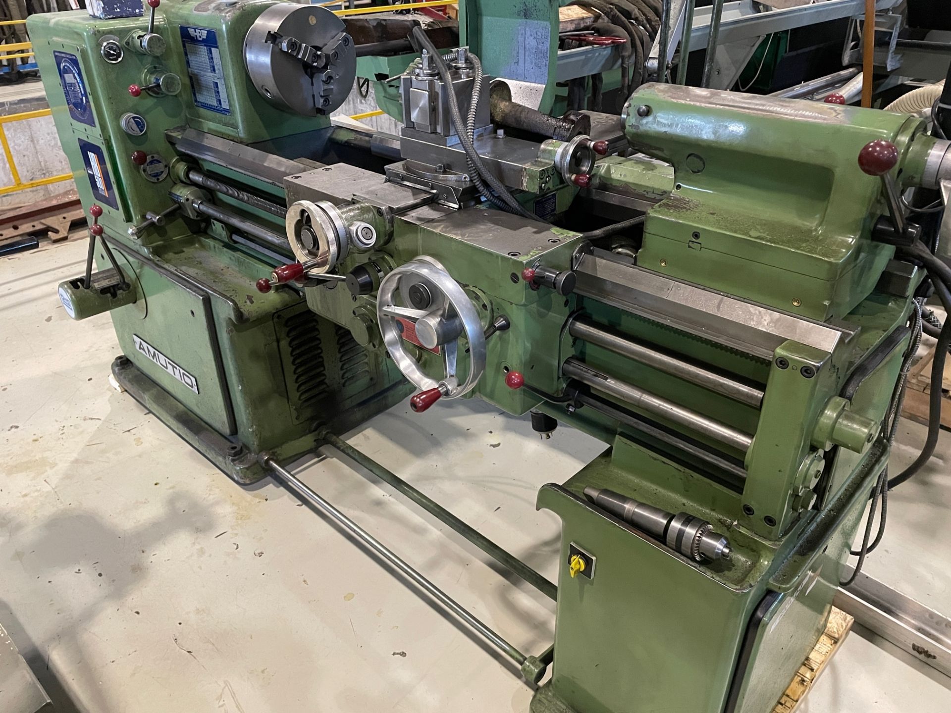 AMUTIO LATHE, S/N HB5004202, 18'' X 36'', LOCATION, MONTREAL, QUEBEC - Image 2 of 5