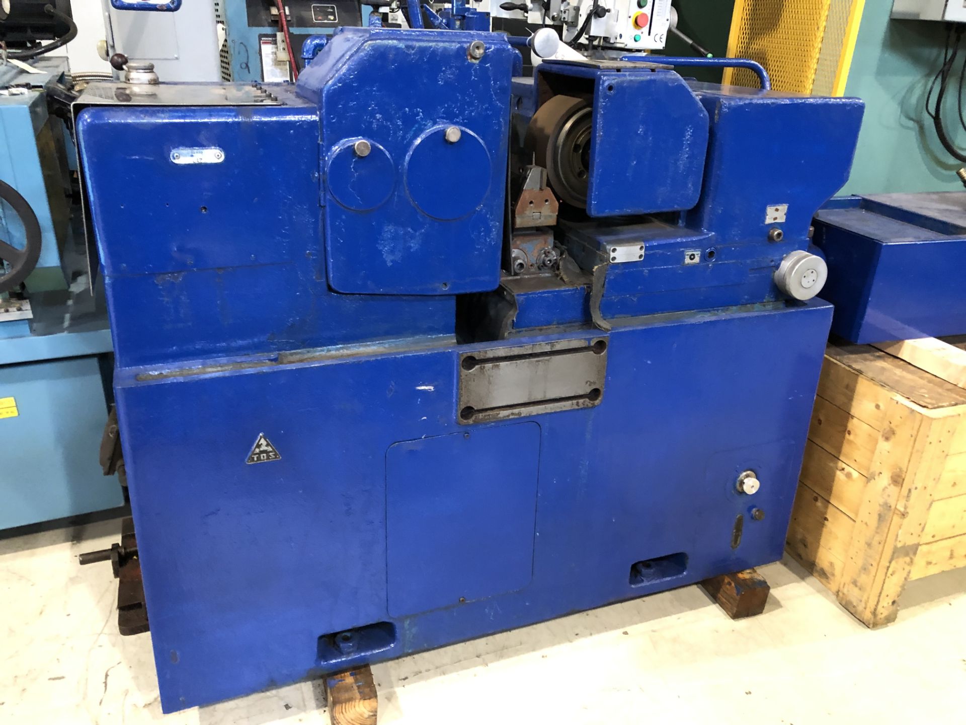 TOS CENTERLESS GRINDER, S/N 987, LOCATION, MONTREAL, QUEBEC - Image 2 of 4