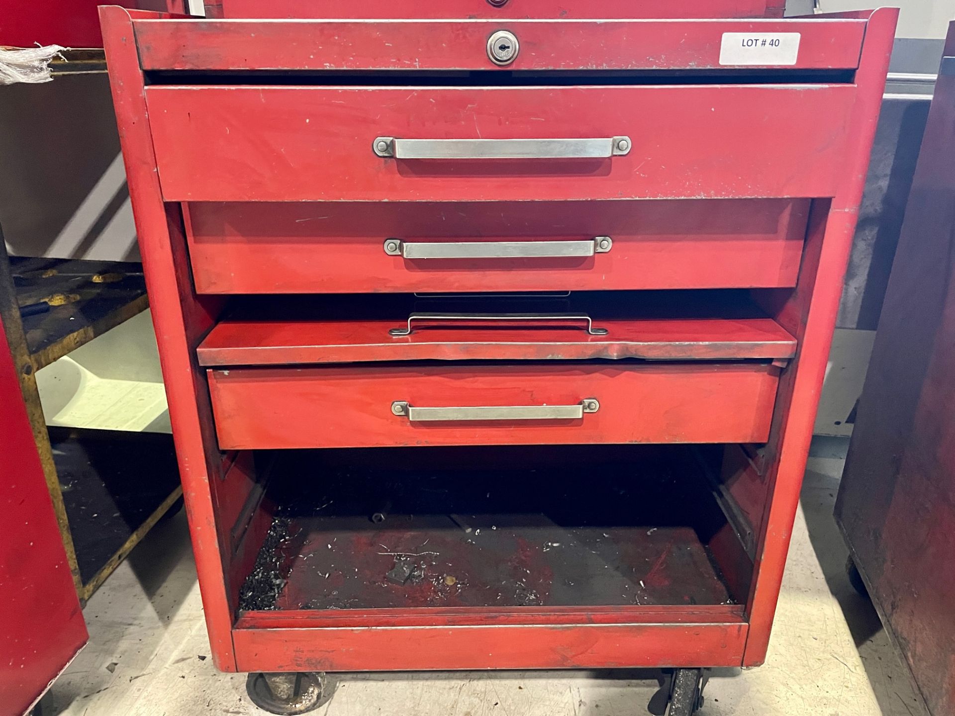 TOOLBOX, 4 DRAWER, LOCATION, MONTREAL, QUEBEC