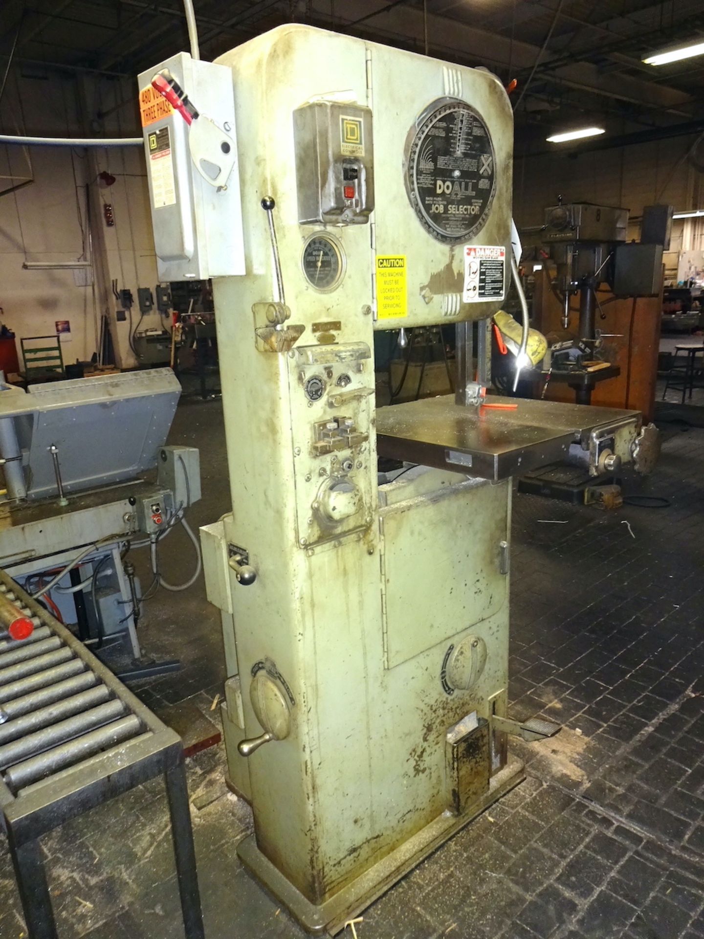 DOALL BANDSAW, S/N 435966 - Image 2 of 3