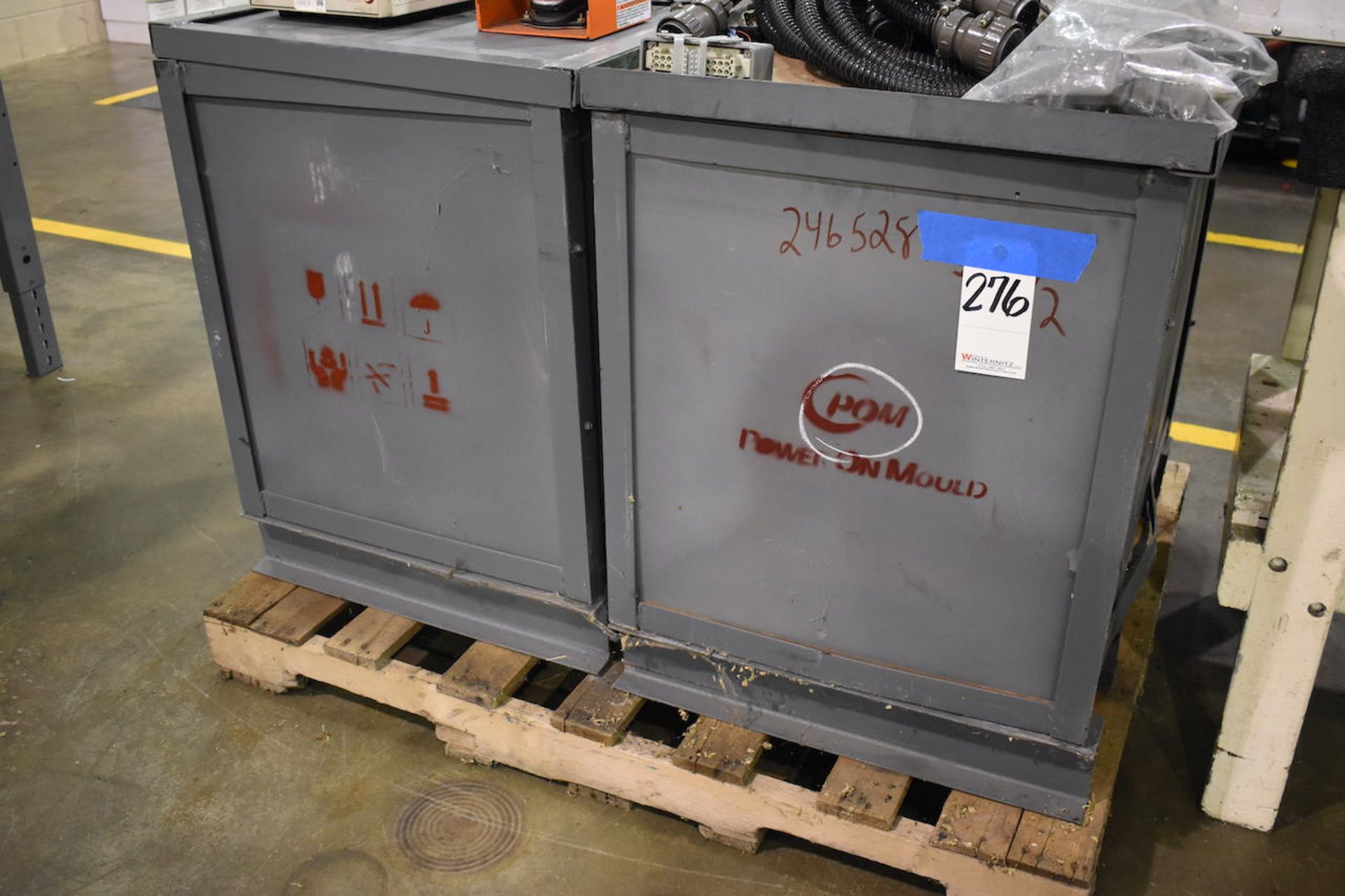 LOT: (2) Shipping Boxes