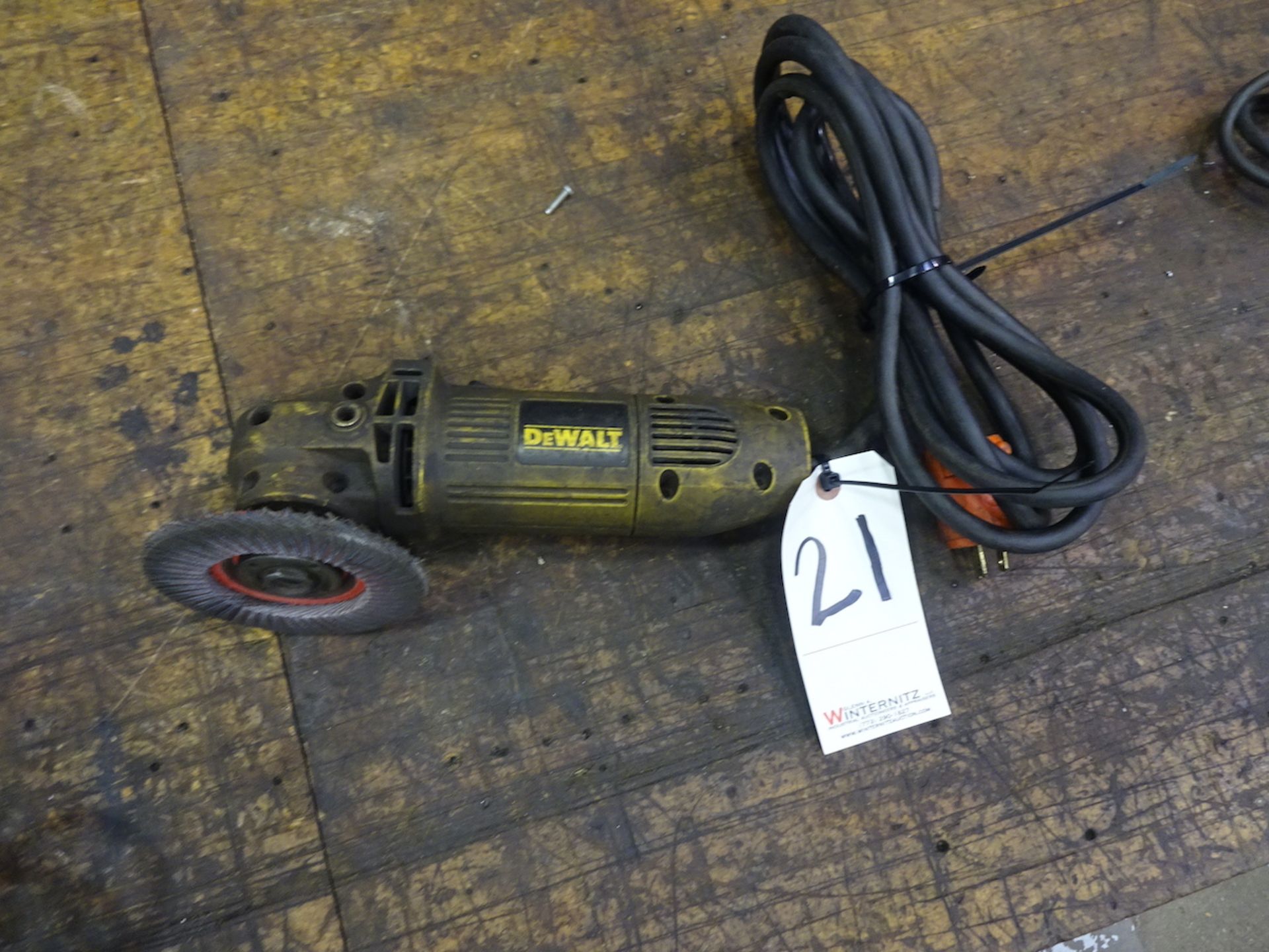 Dewalt 4-1/2 in. Model DW400 Angle Grinder