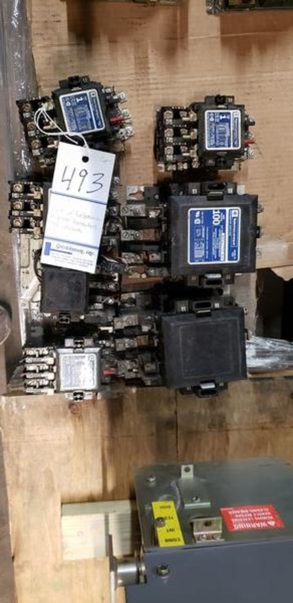 LOT OF TELEMECANIQUE CONTACTORS AS SHOWN