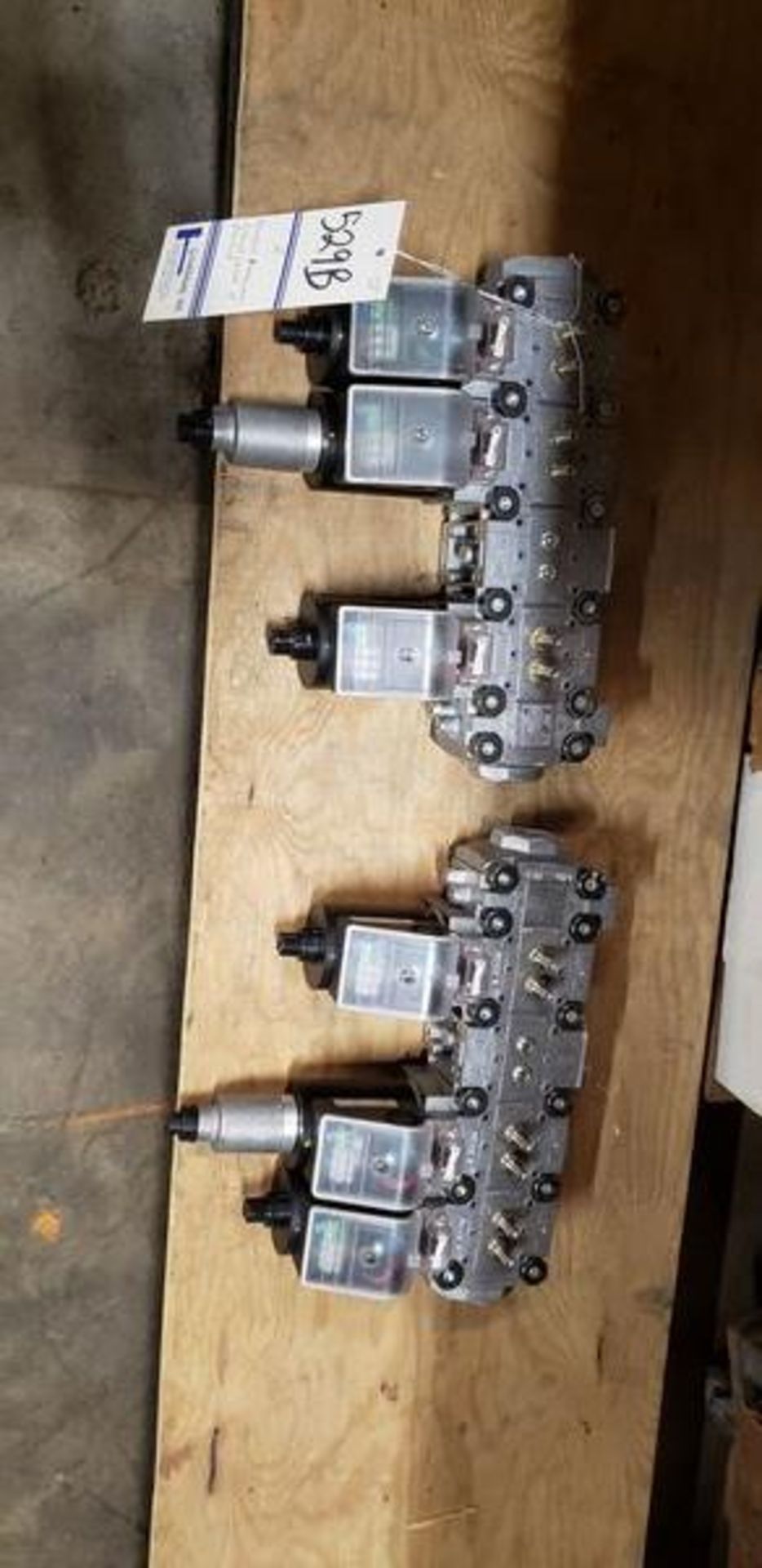 SET OF 2 HONEYWELL KROMSCHRODER SOLENOID VALVES WITH MANIFOLD