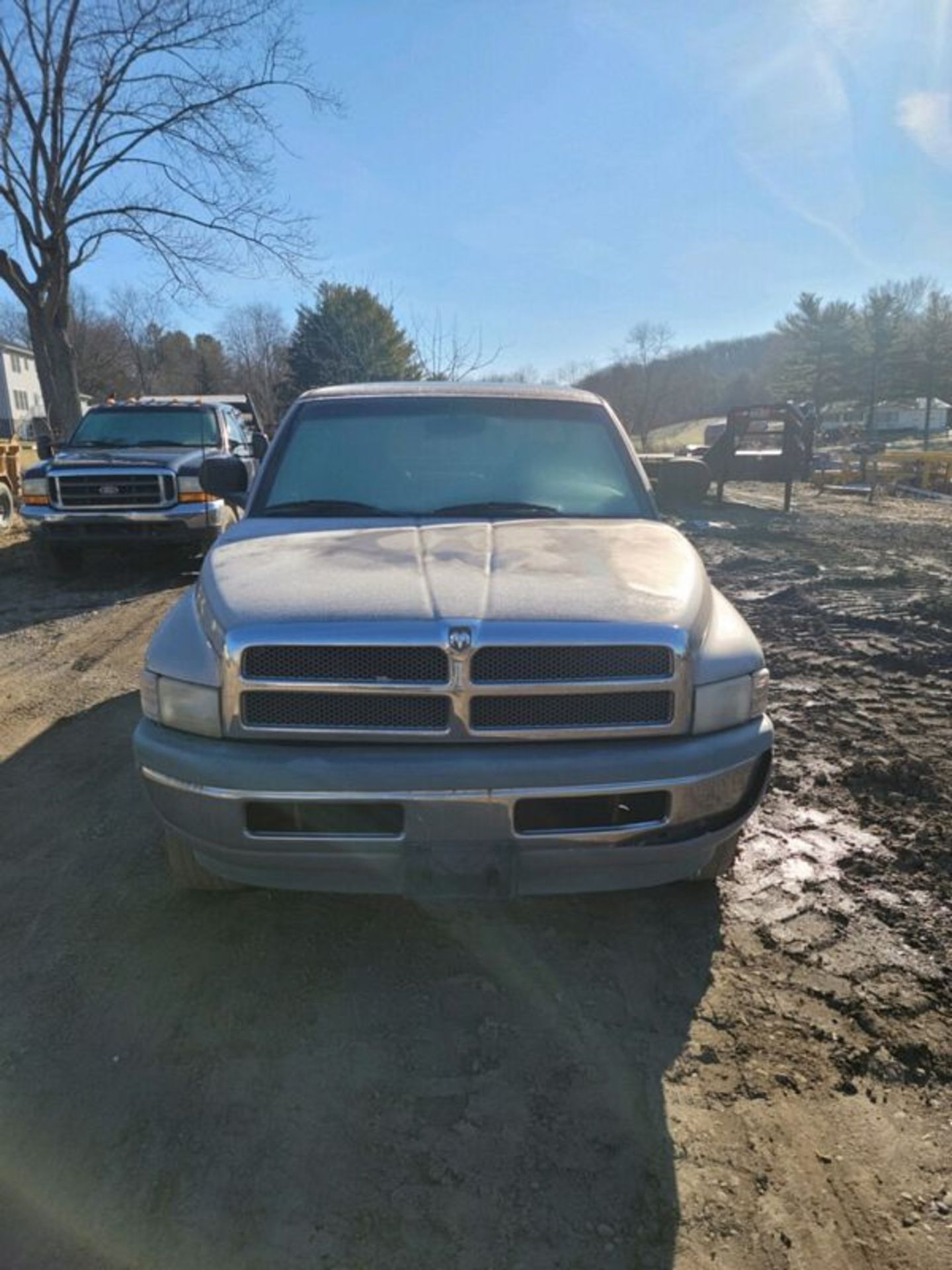 1998 DODGE RAM 1500 EXTENDED CAB 4X4 TRUCK - RUNS GOOD - SALVAGE TITLE - 164,640 MILES - Image 4 of 9