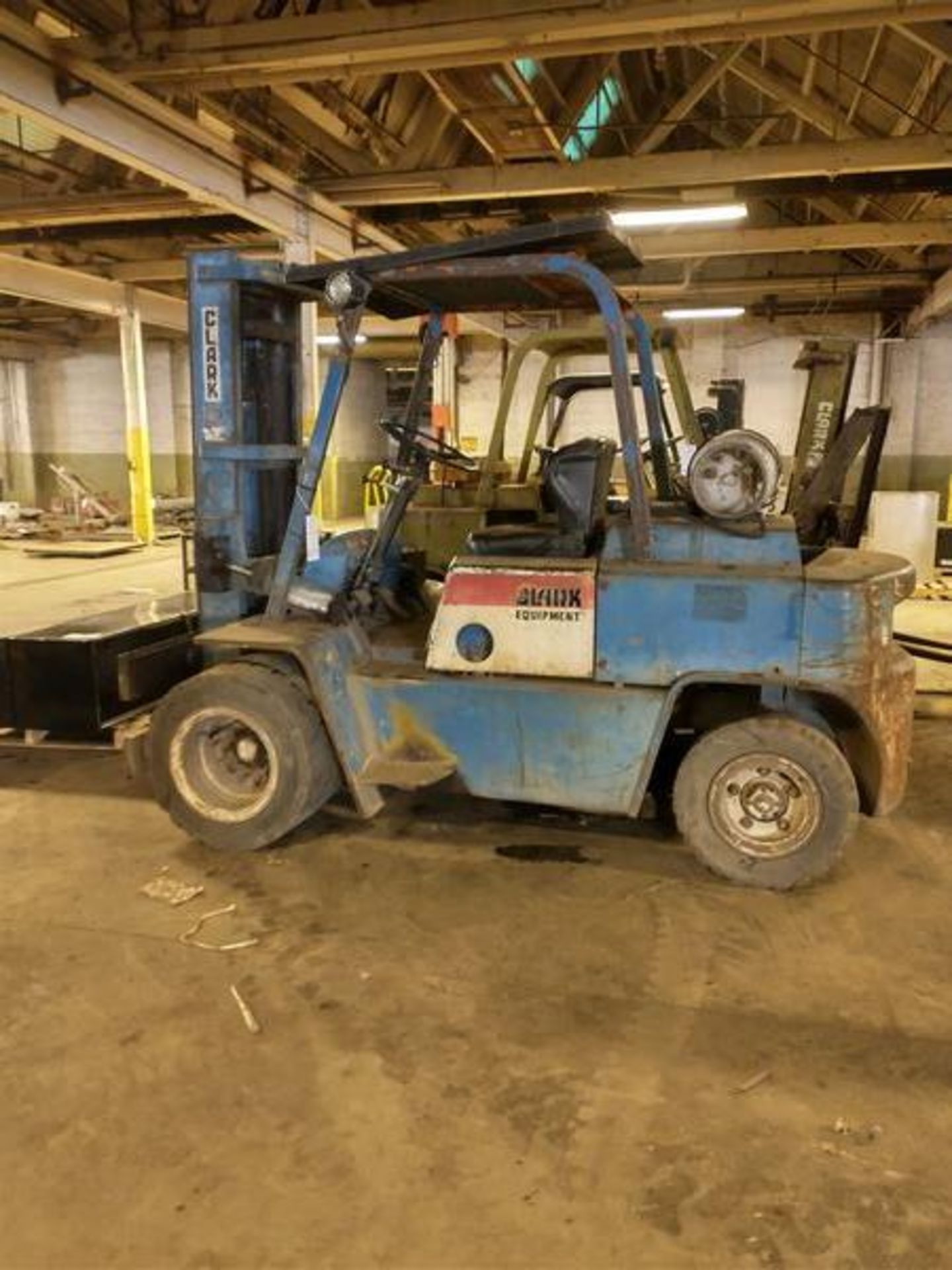 CLARK FORK LIFT - 8000 LB CAP , MODEL C500Y80 , TYPE G