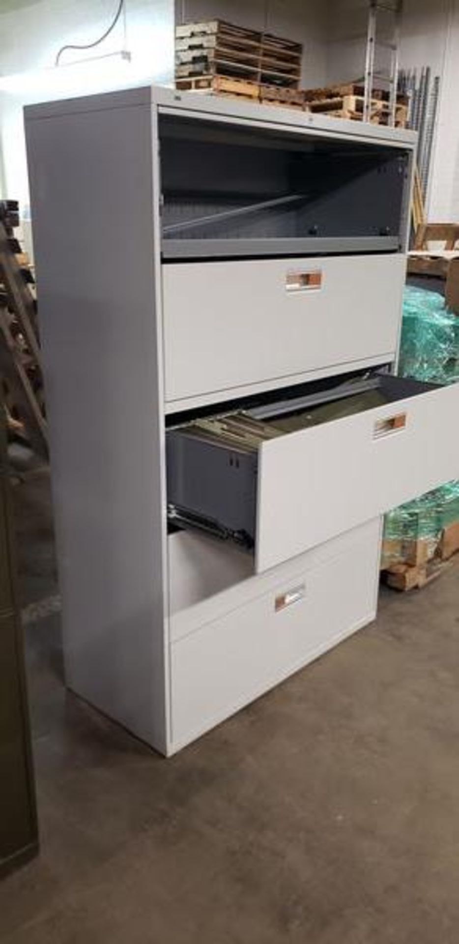 HON 5 DRAWER LATERAL FILE CABINET - Image 2 of 2